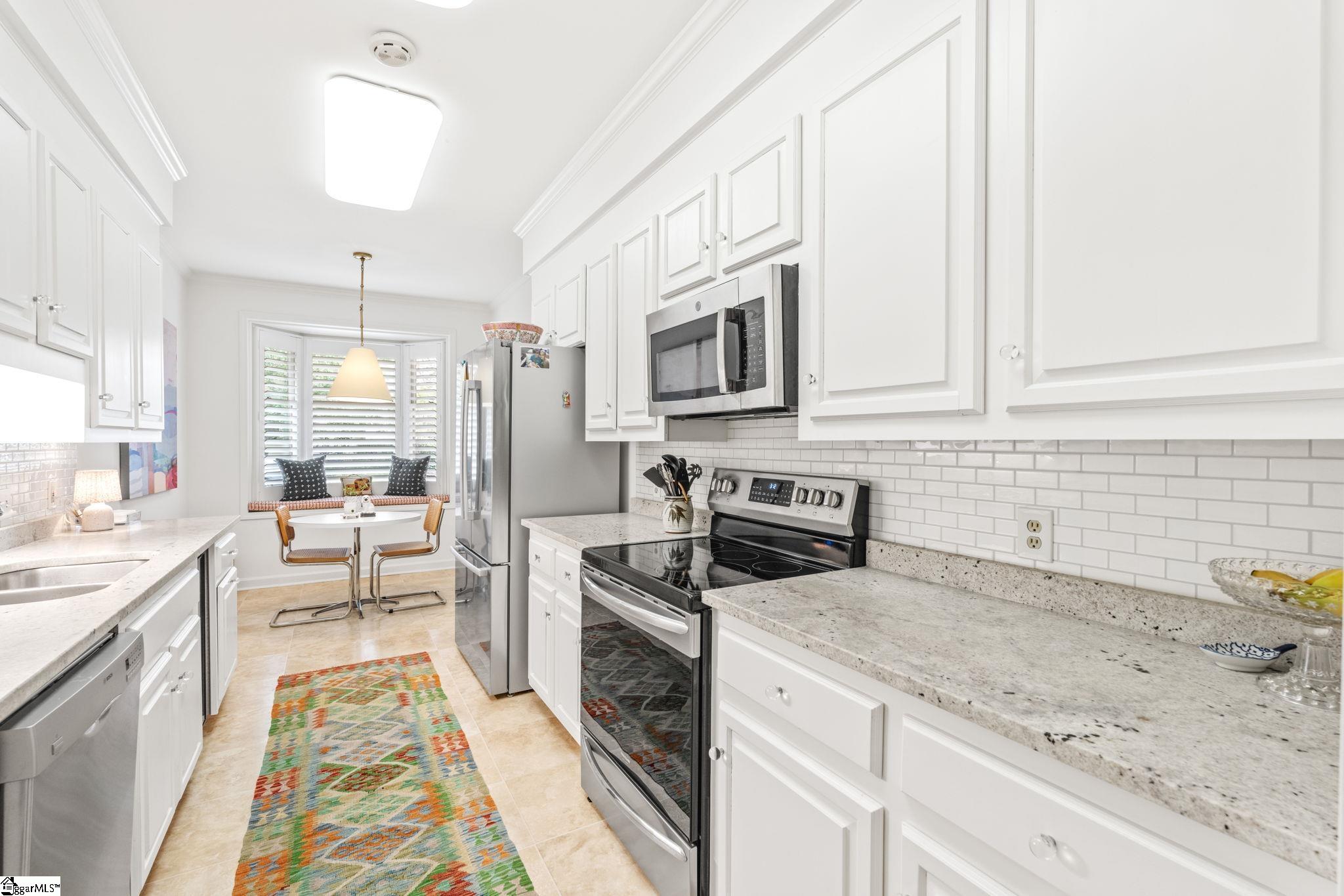 300 E Broad Street Unit 10, Greenville Unit: Unit 10