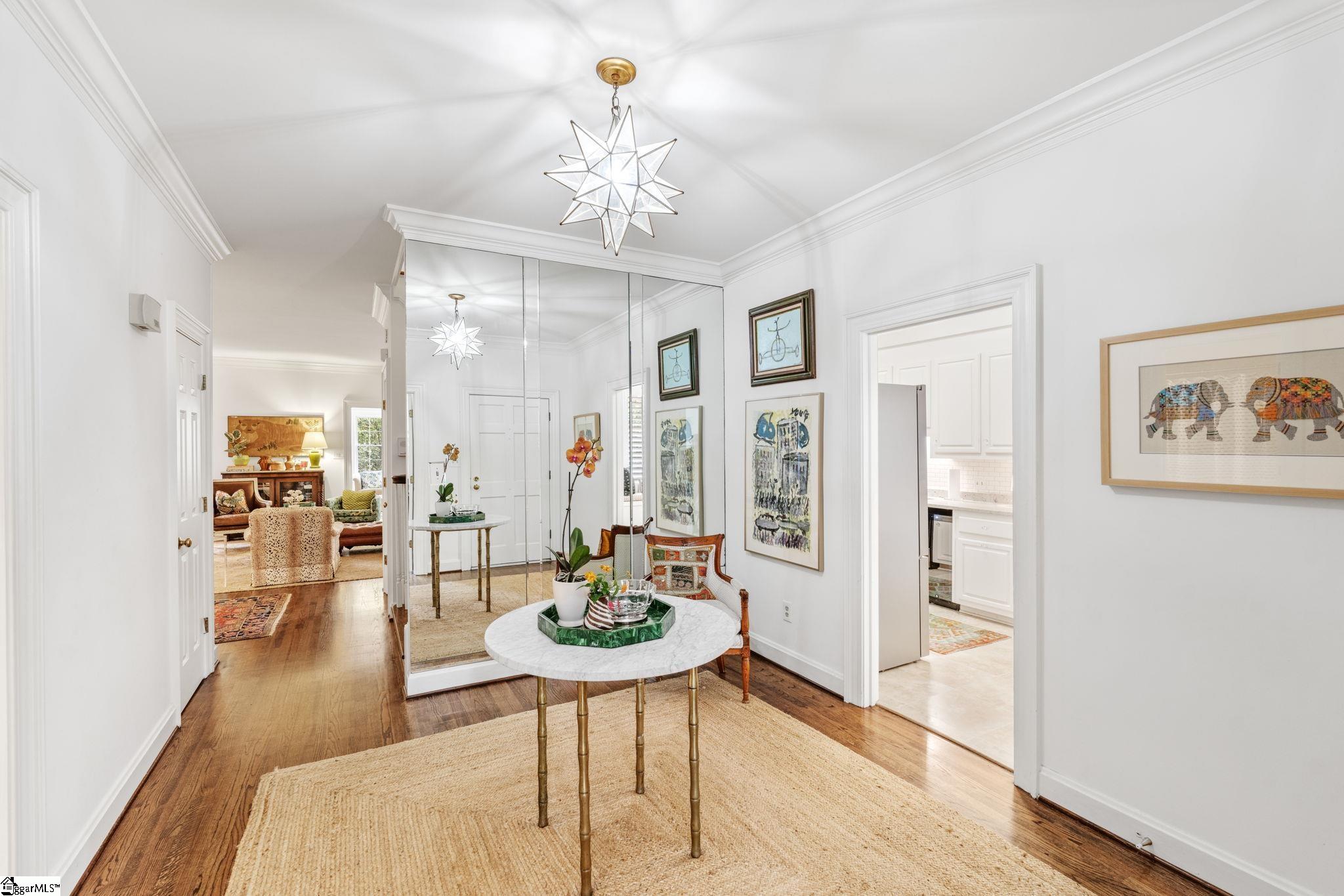 300 E Broad Street Unit 10, Greenville Unit: Unit 10