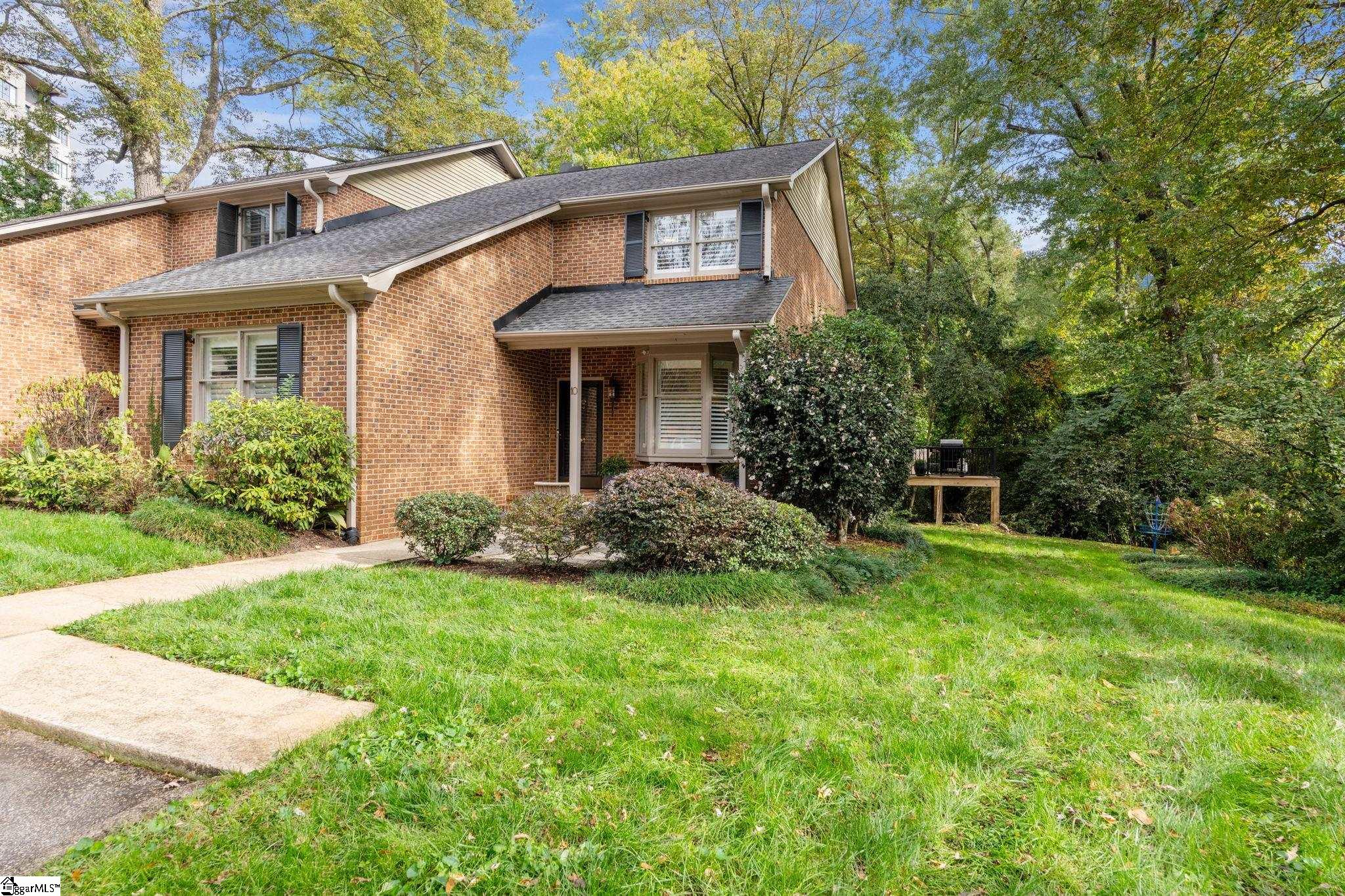 300 E Broad Street Unit 10, Greenville Unit: Unit 10