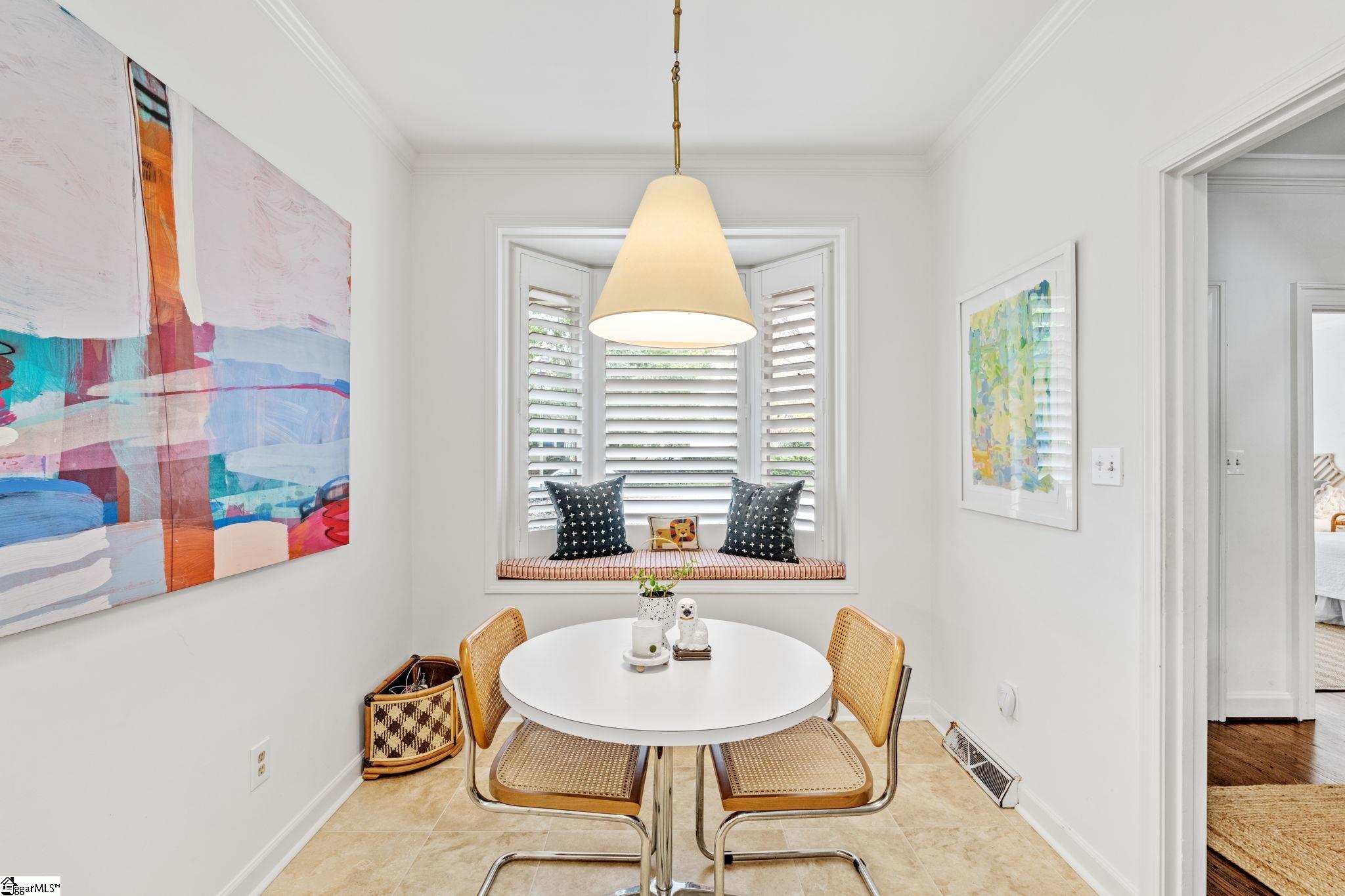 300 E Broad Street Unit 10, Greenville Unit: Unit 10