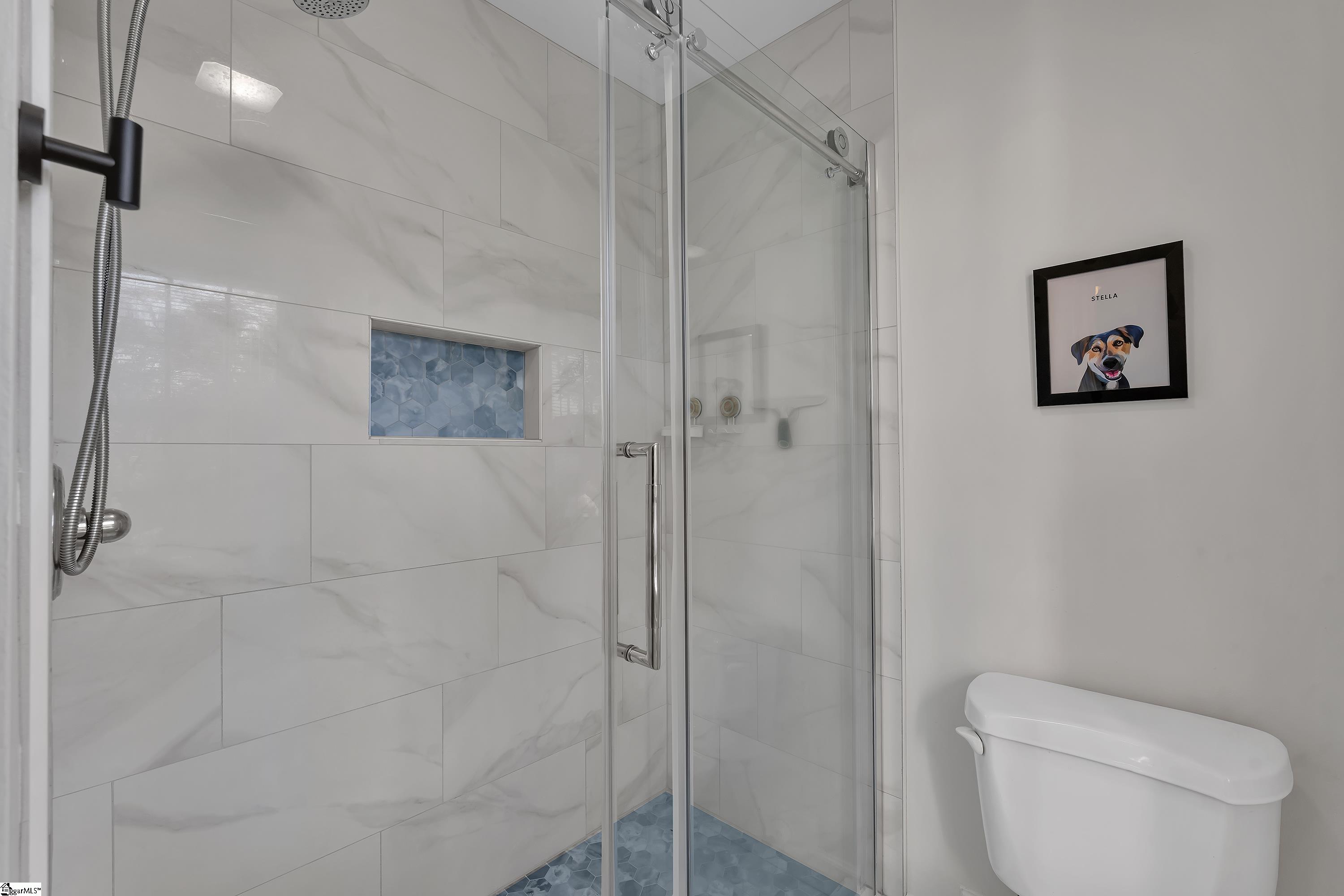 107 Long Hill Street