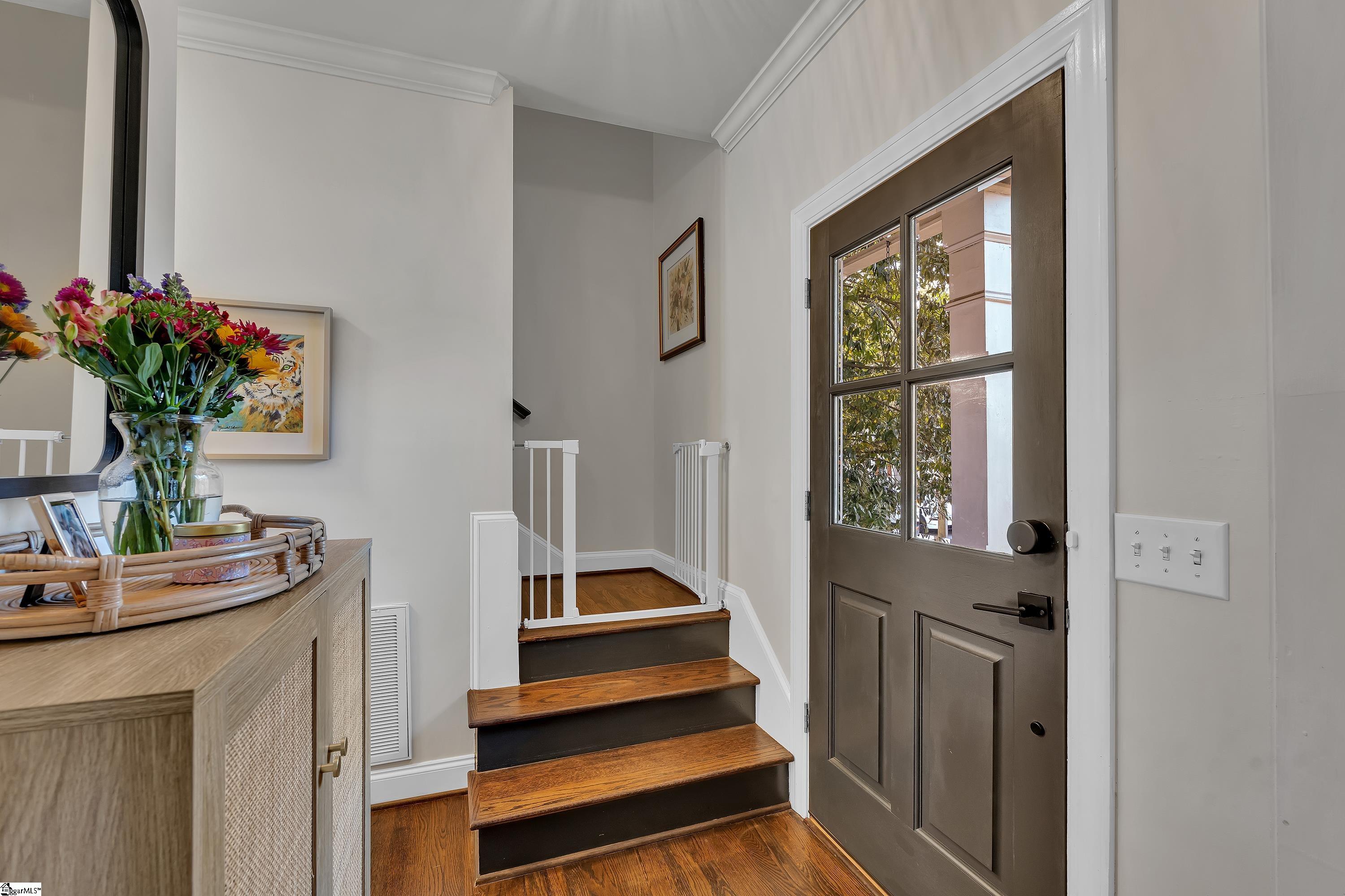 107 Long Hill Street