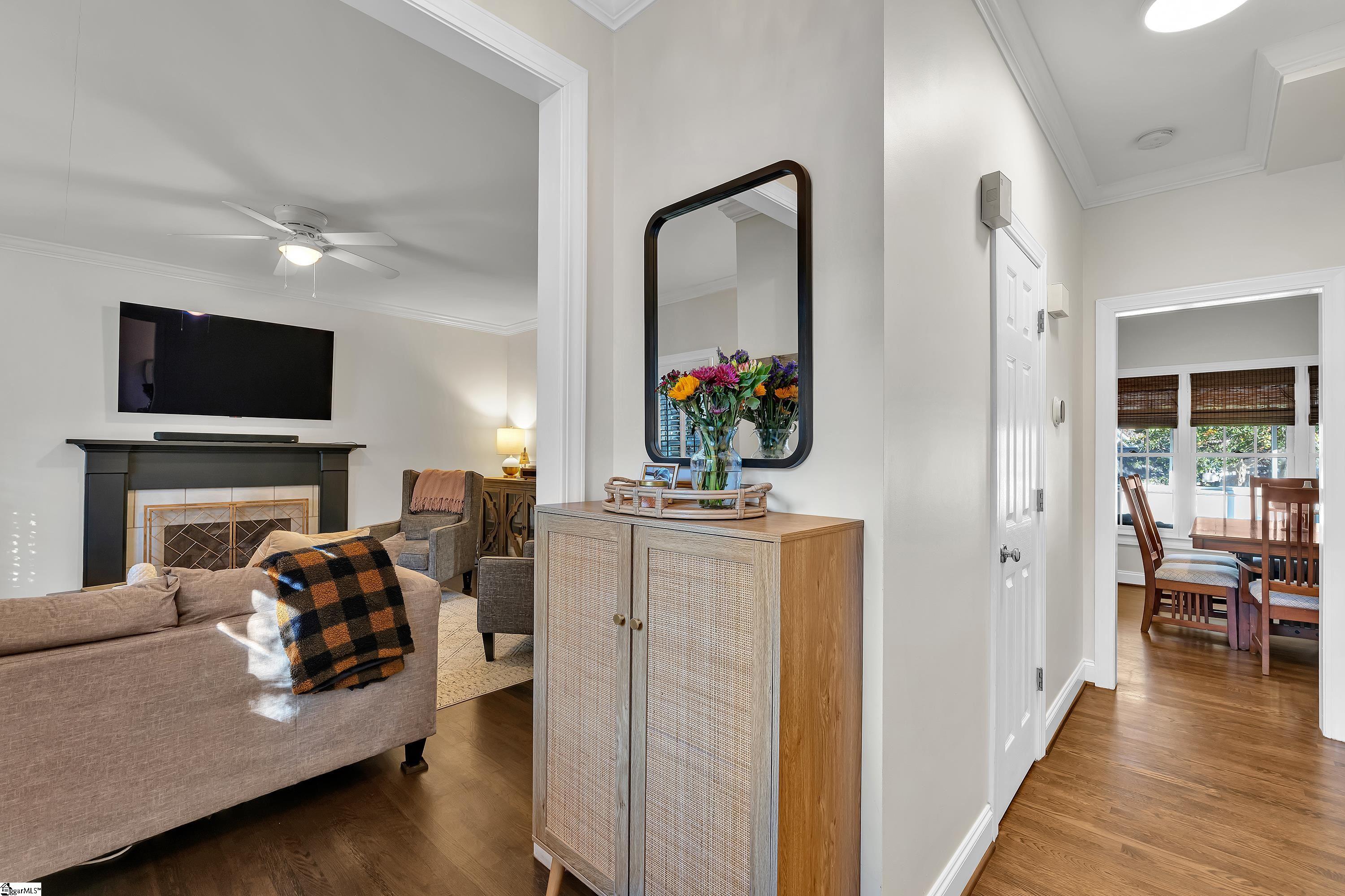 107 Long Hill Street