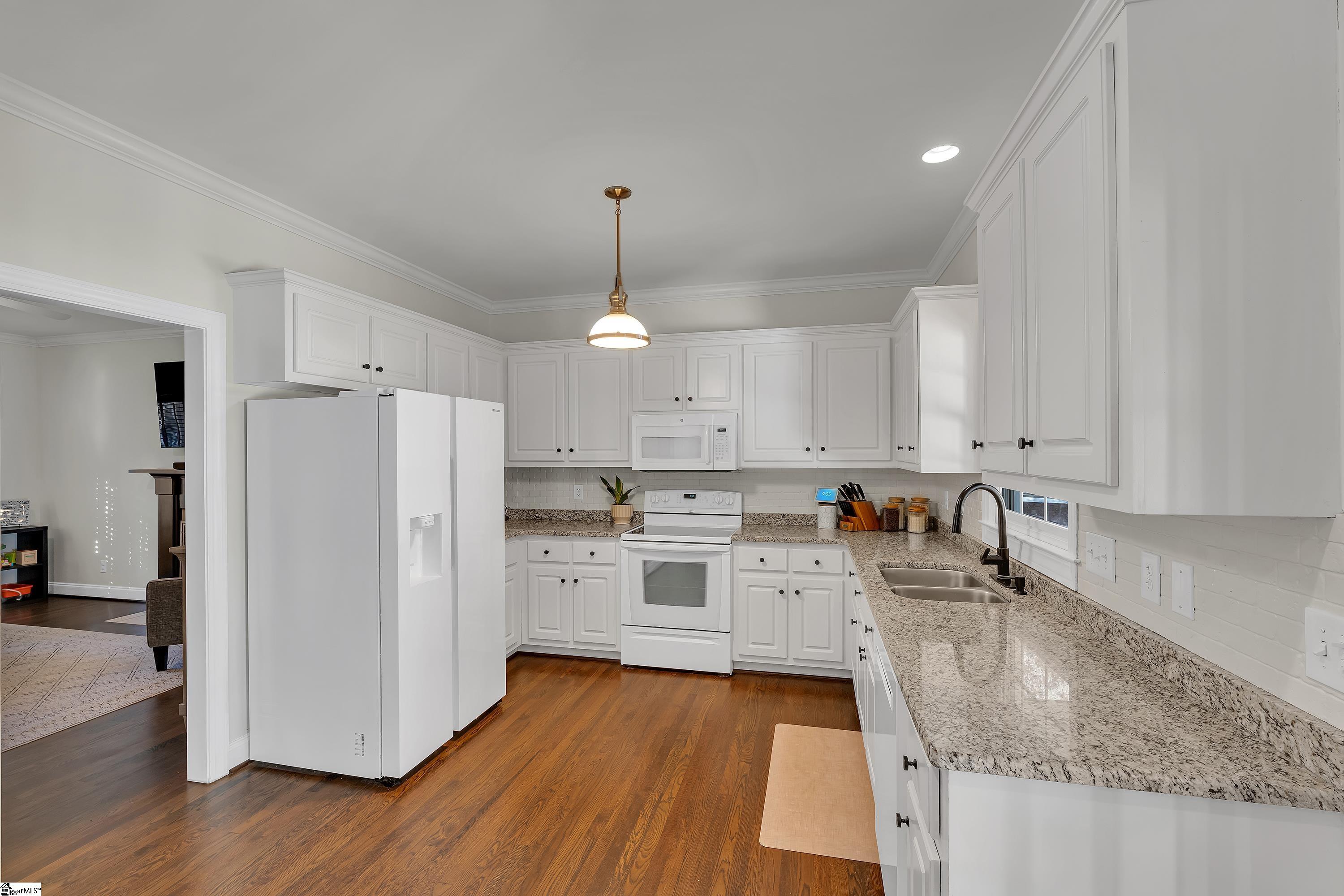 107 Long Hill Street