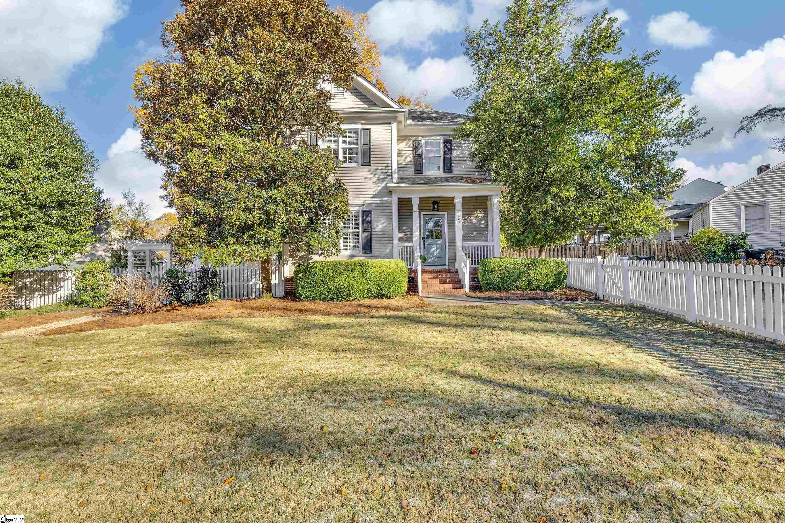 107 Long Hill Street