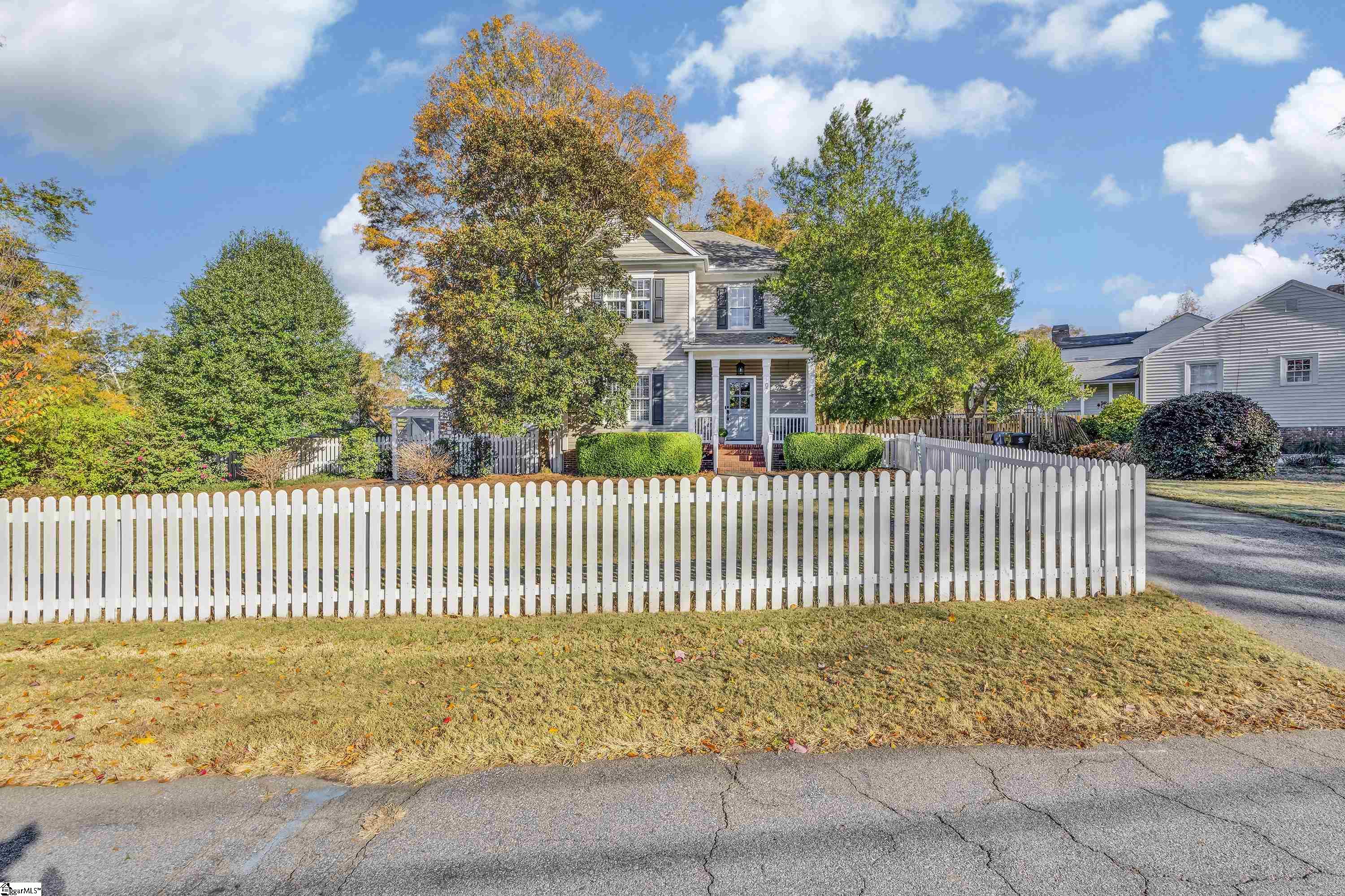 107 Long Hill Street