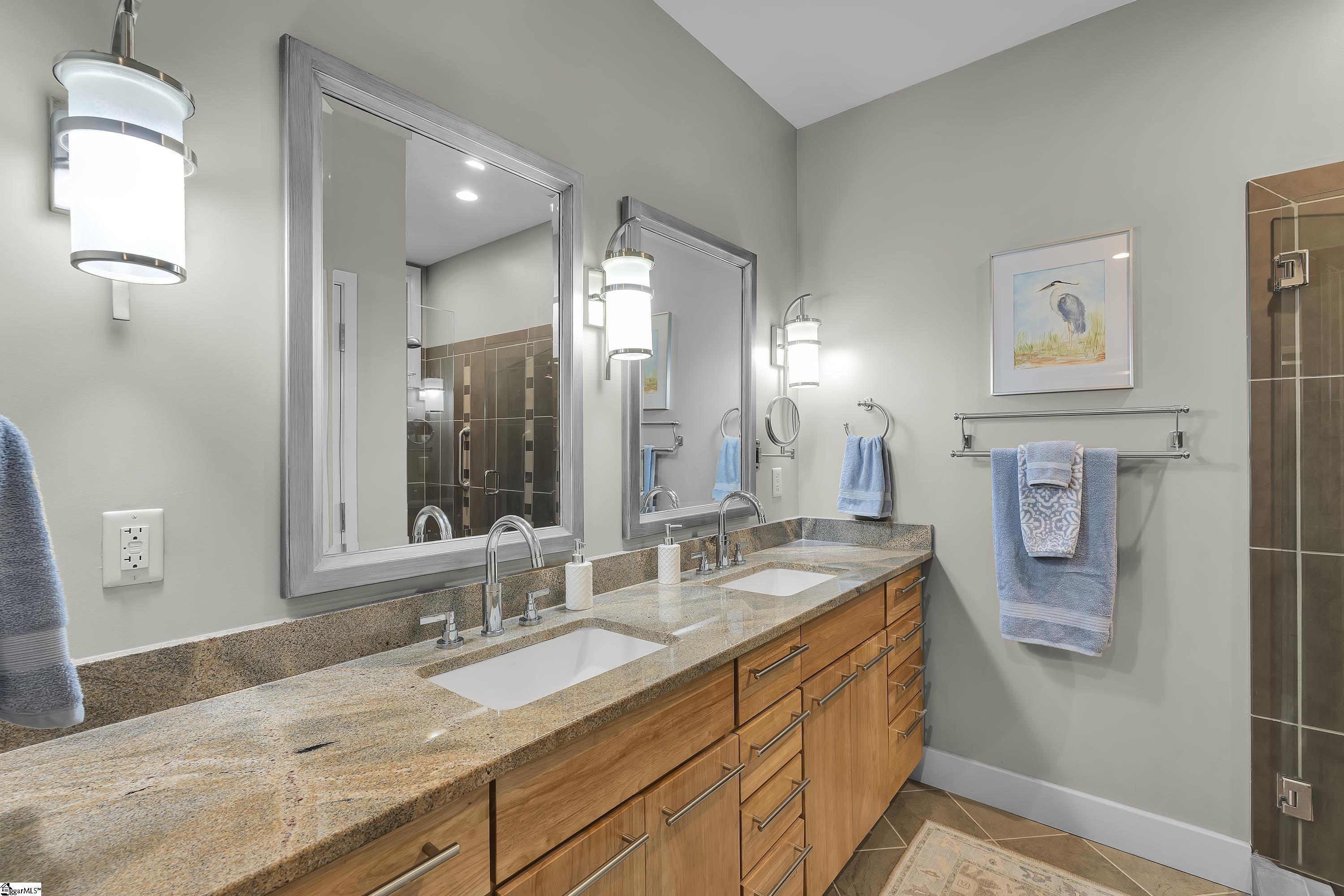 500 E Mcbee Avenue # 5202 Unit: #5202