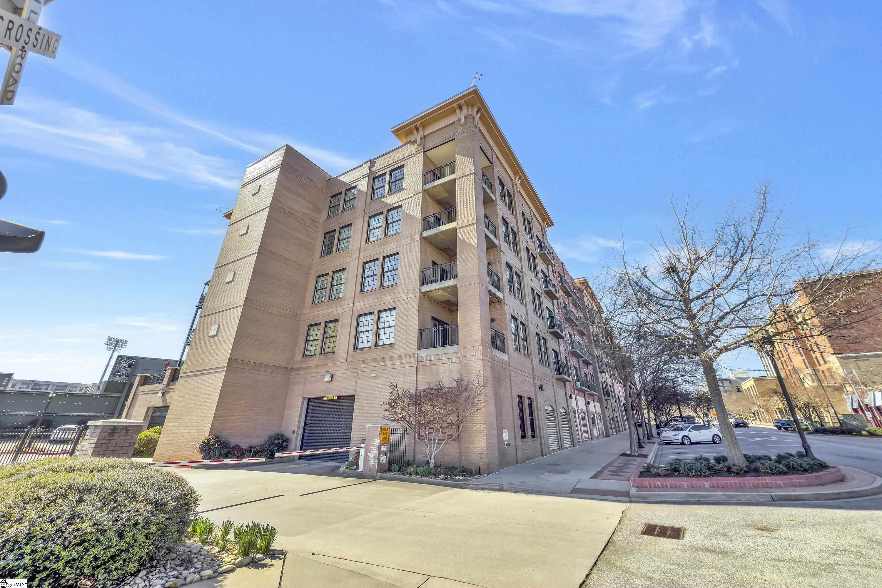 927 S Main Street Unit 309 Unit: Unit #309