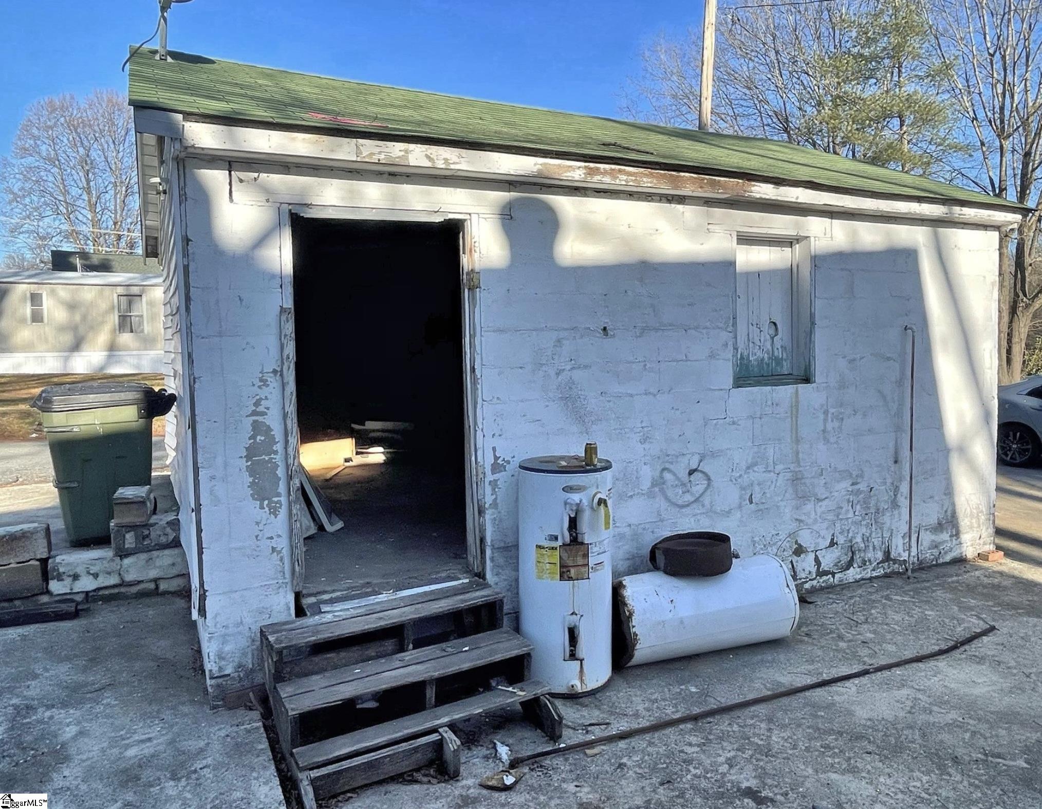 405 E Frederick Street