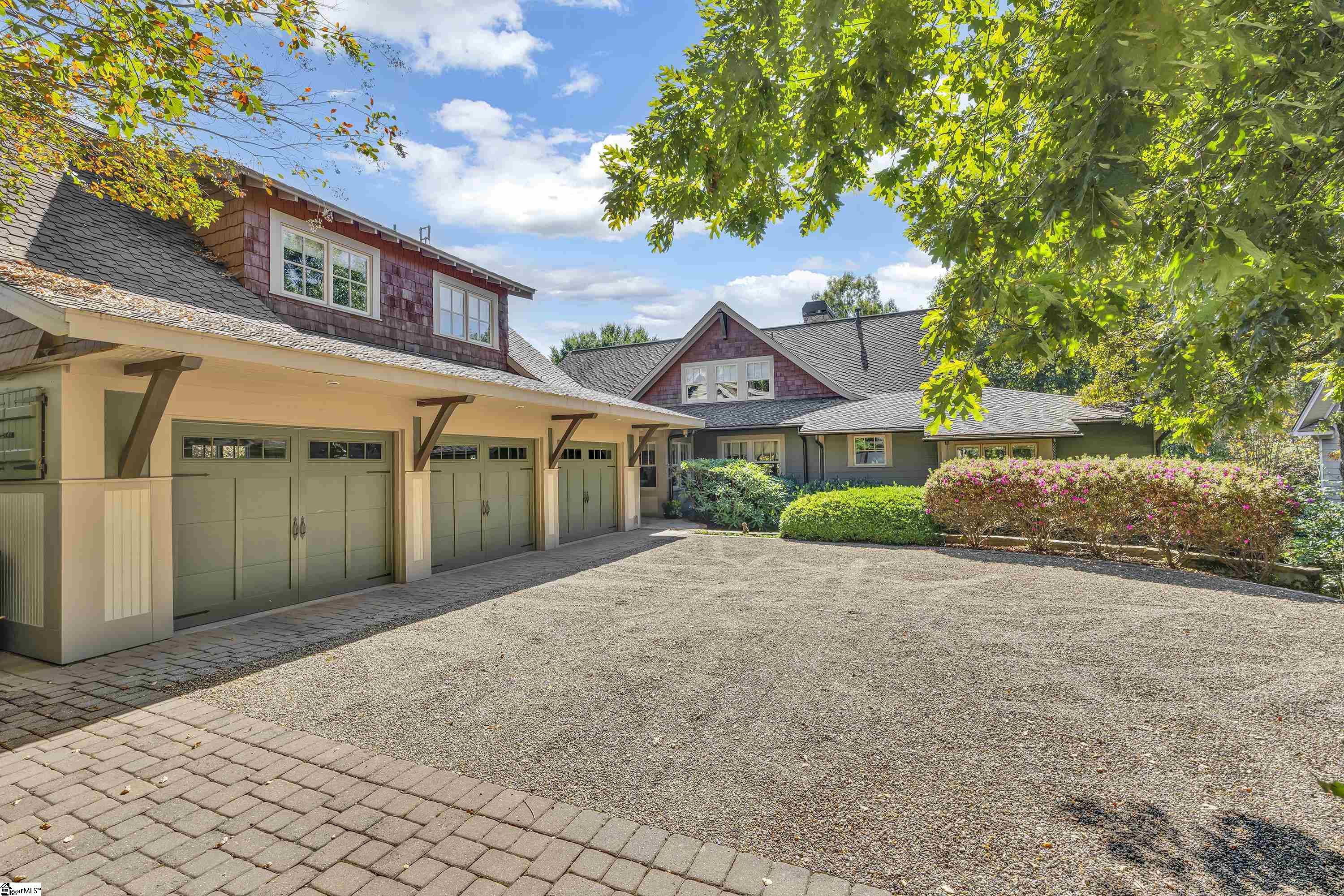 1 Keller's Gate Court