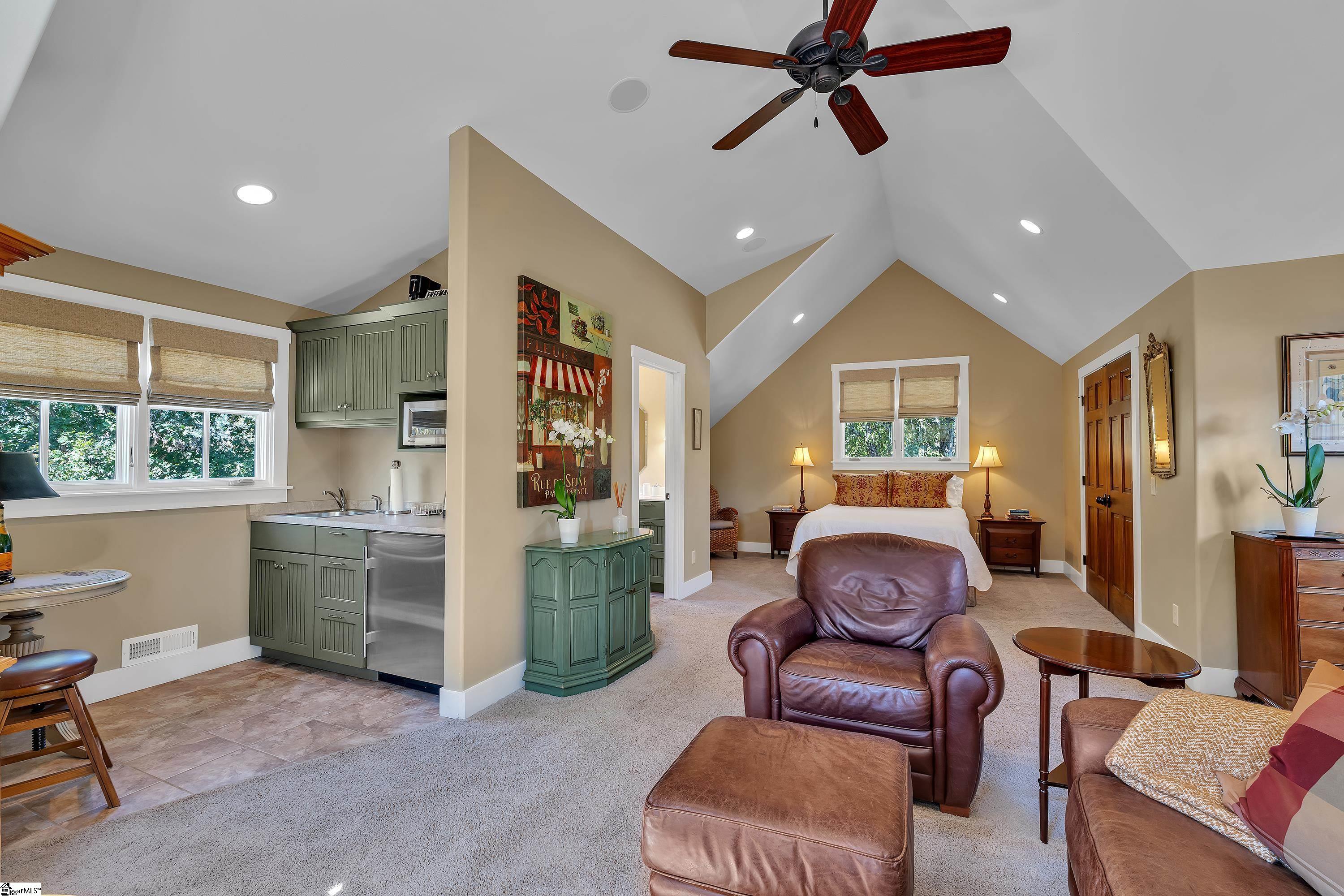 1 Keller's Gate Court