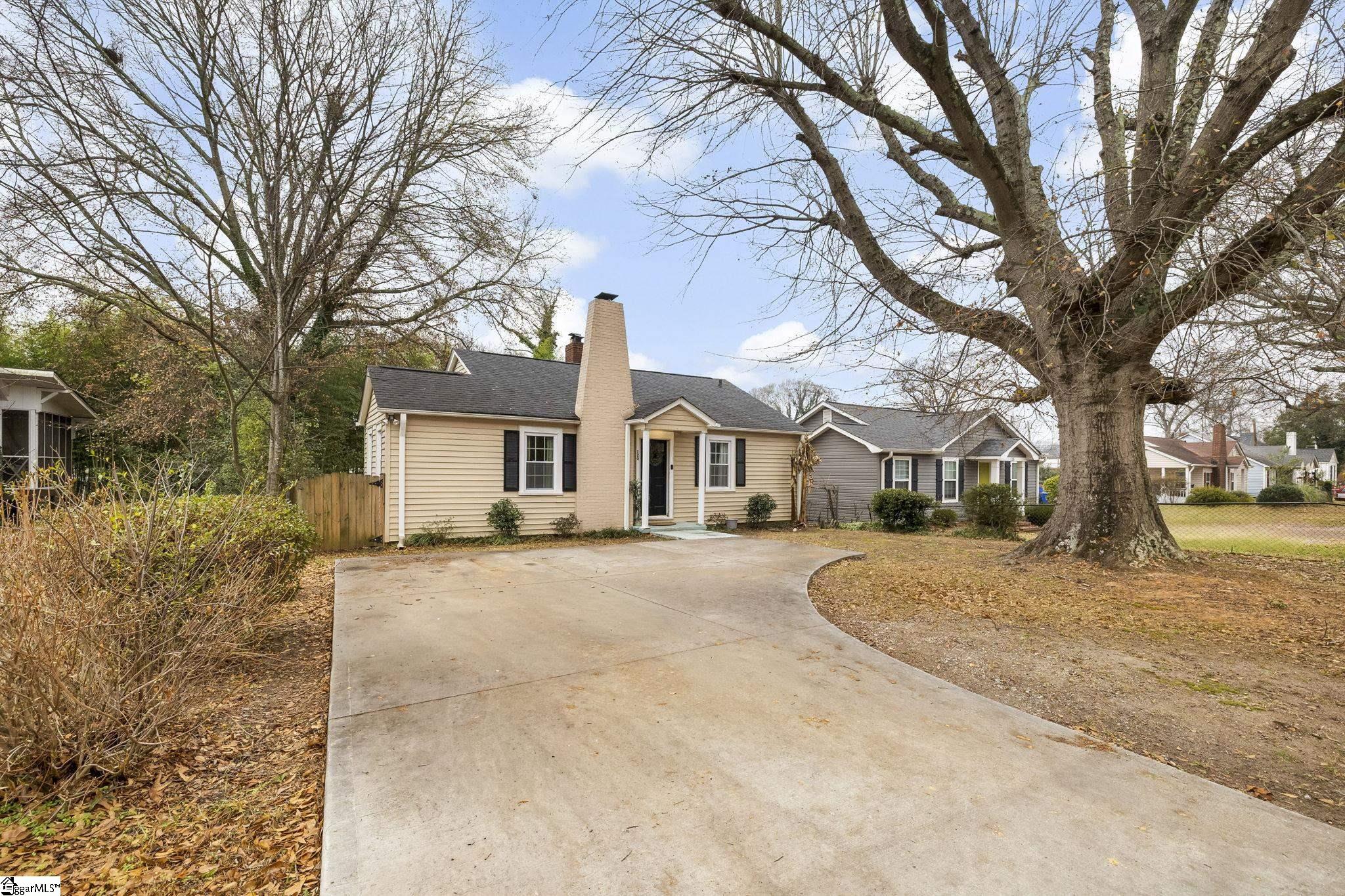 120 E Wilburn Avenue