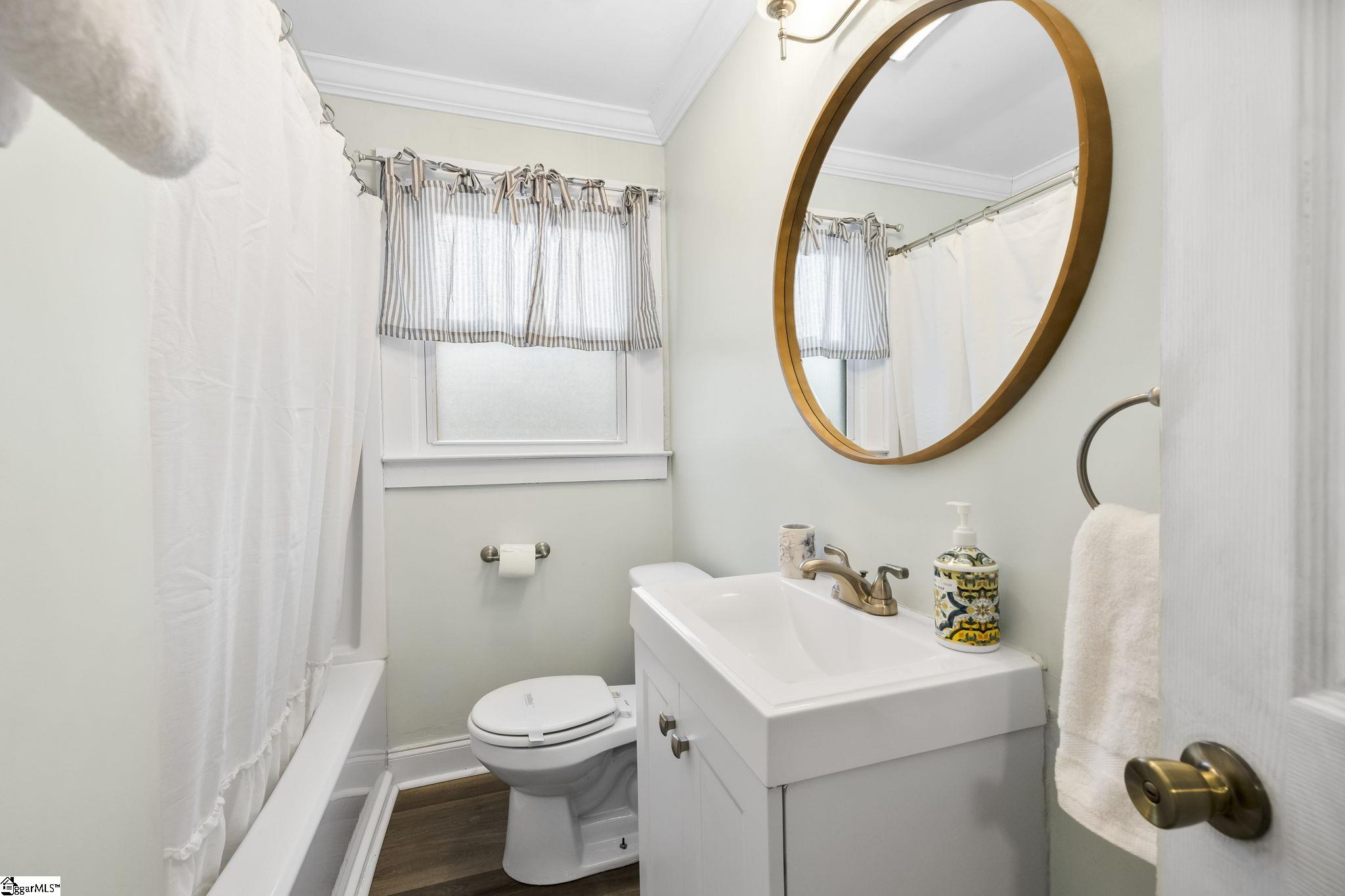 120 E Wilburn Avenue