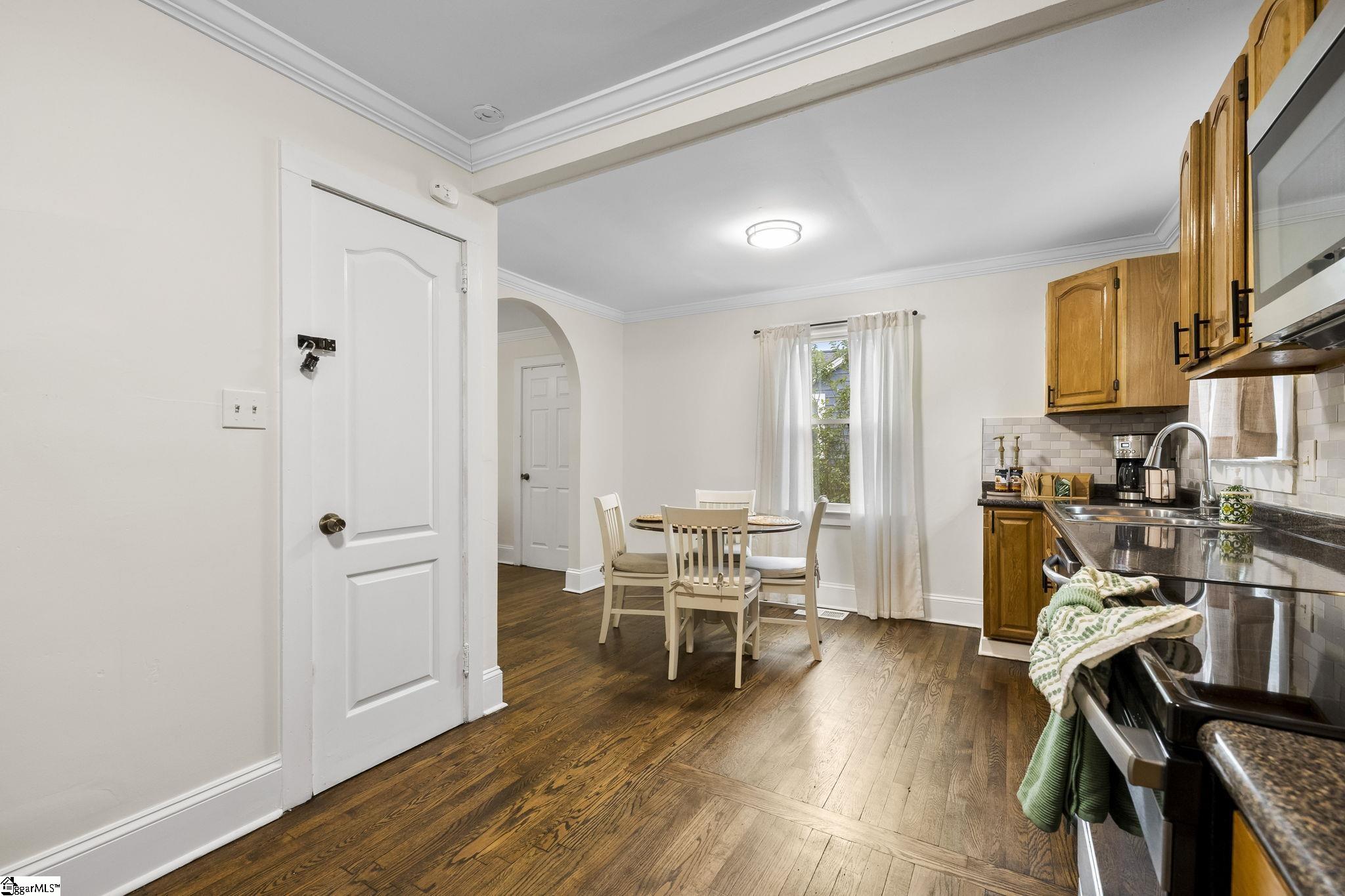 120 E Wilburn Avenue