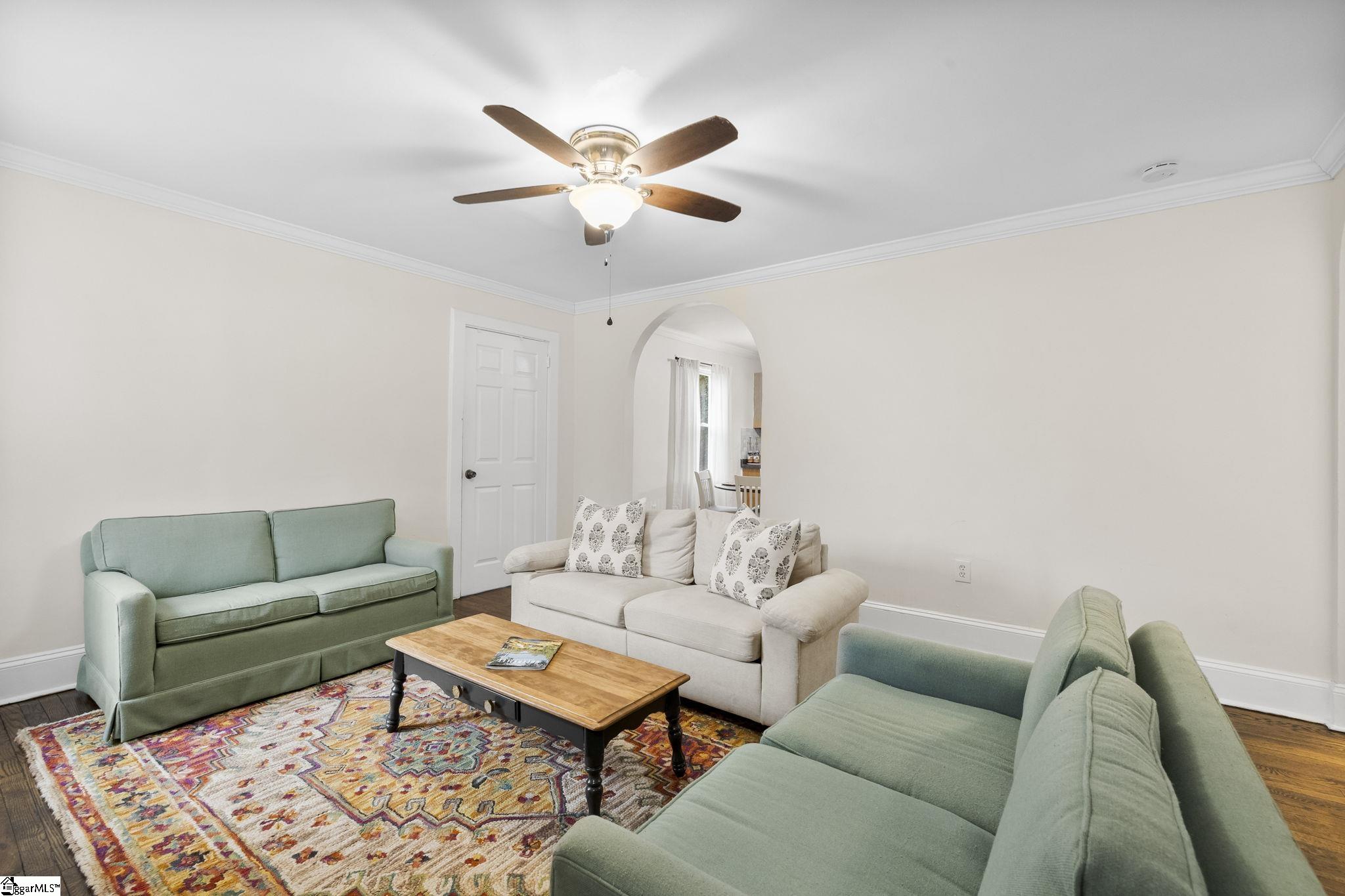 120 E Wilburn Avenue