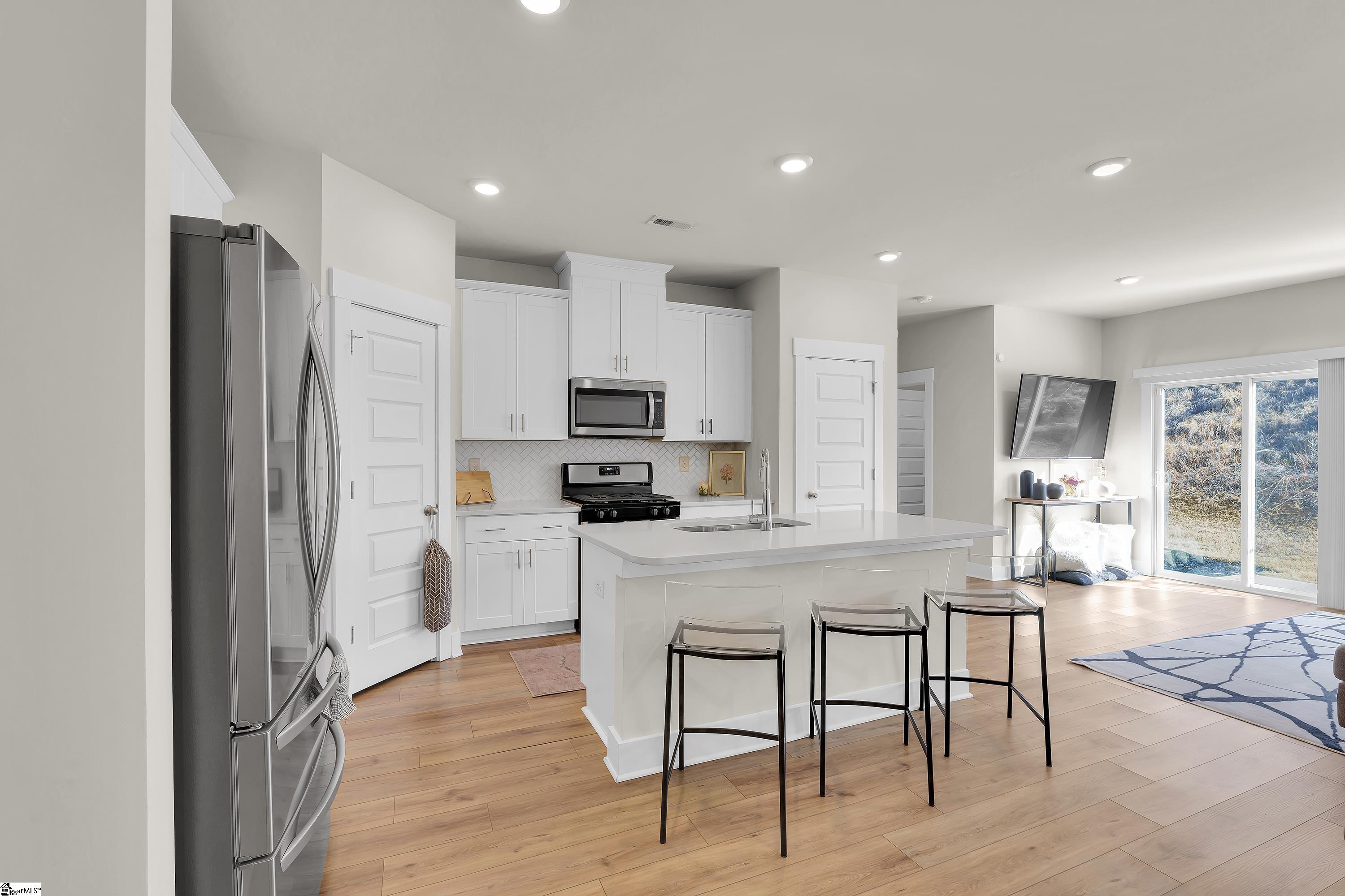 26 Centimeters Drive