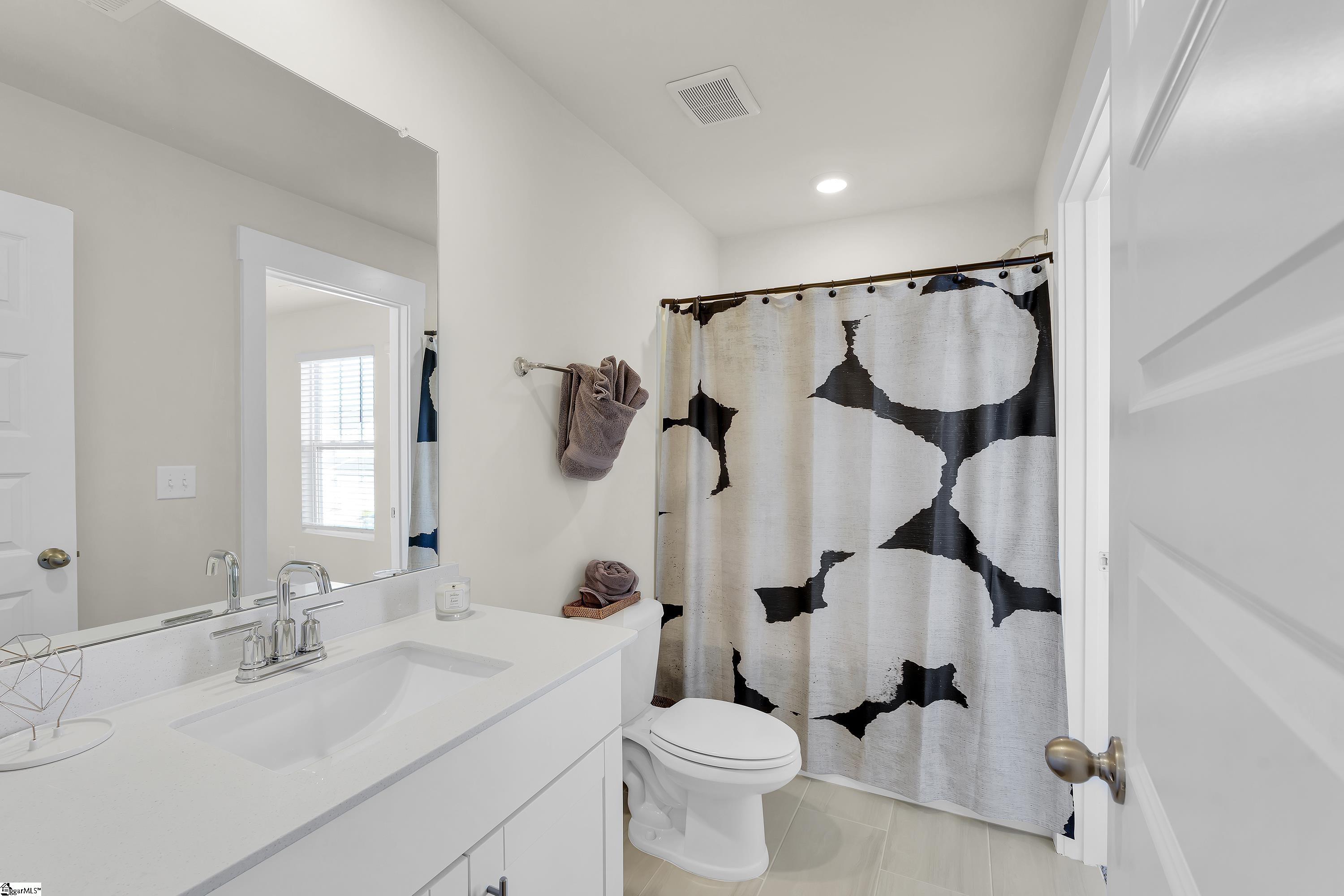 26 Centimeters Drive