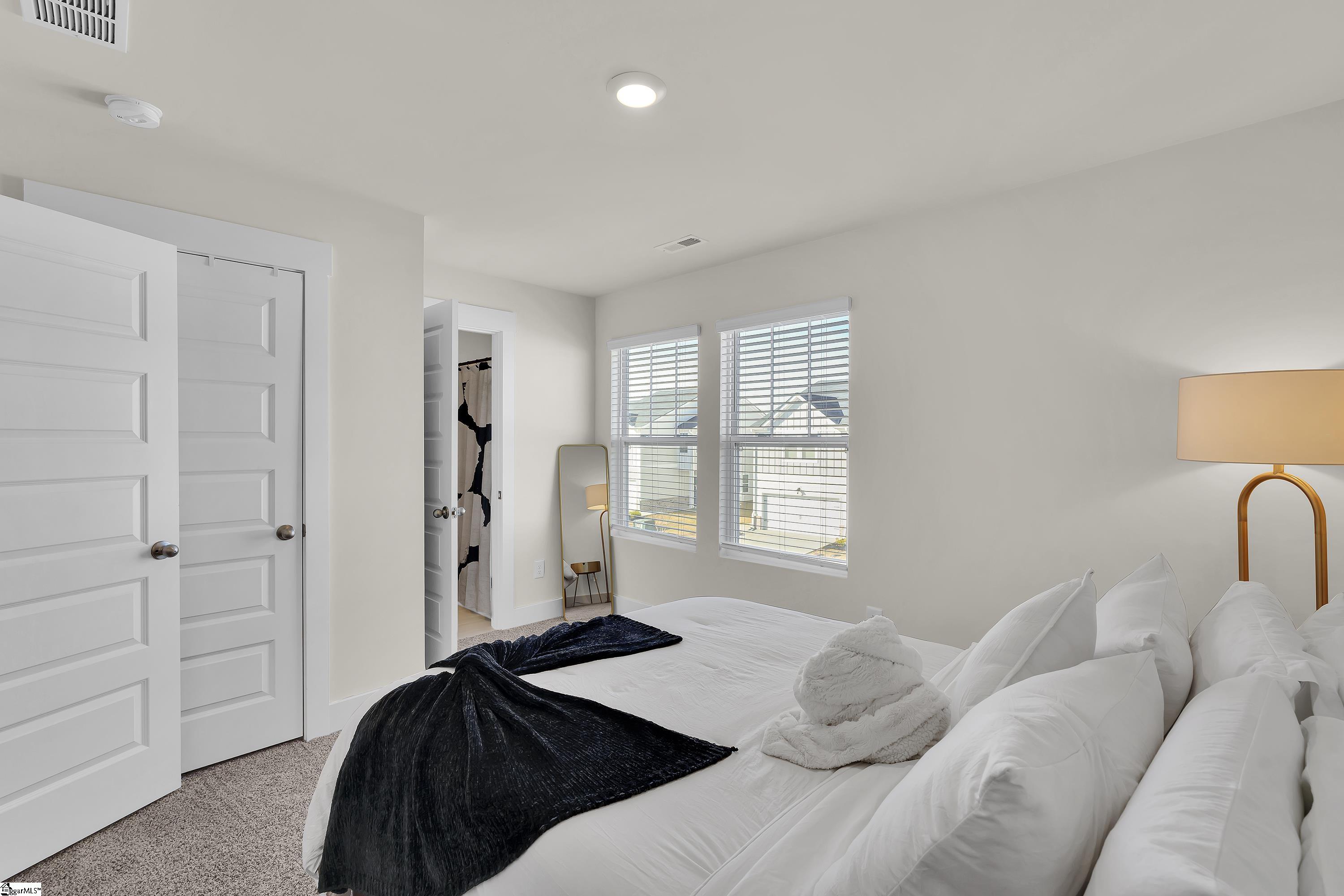 26 Centimeters Drive