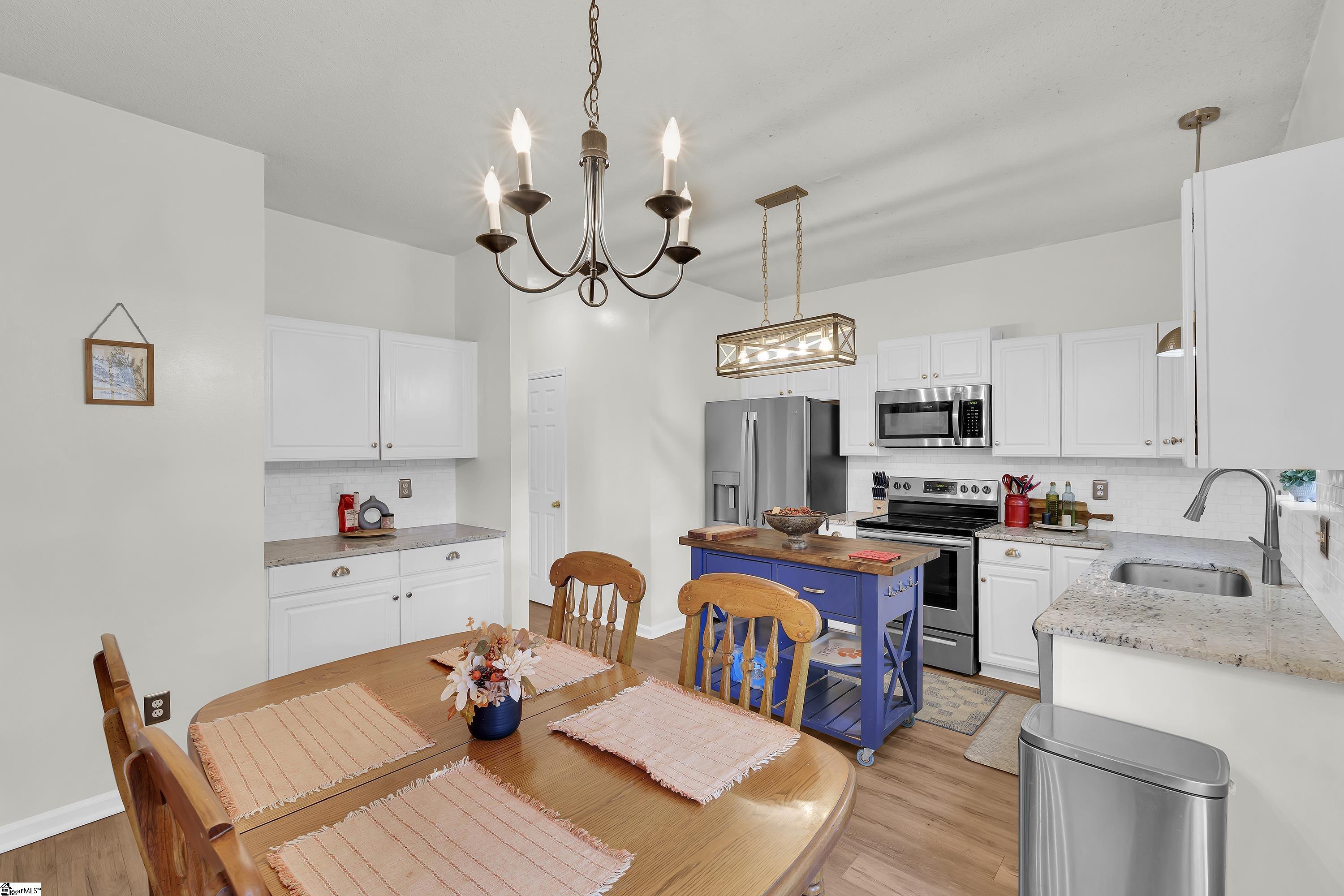 111 Golden Crest Court