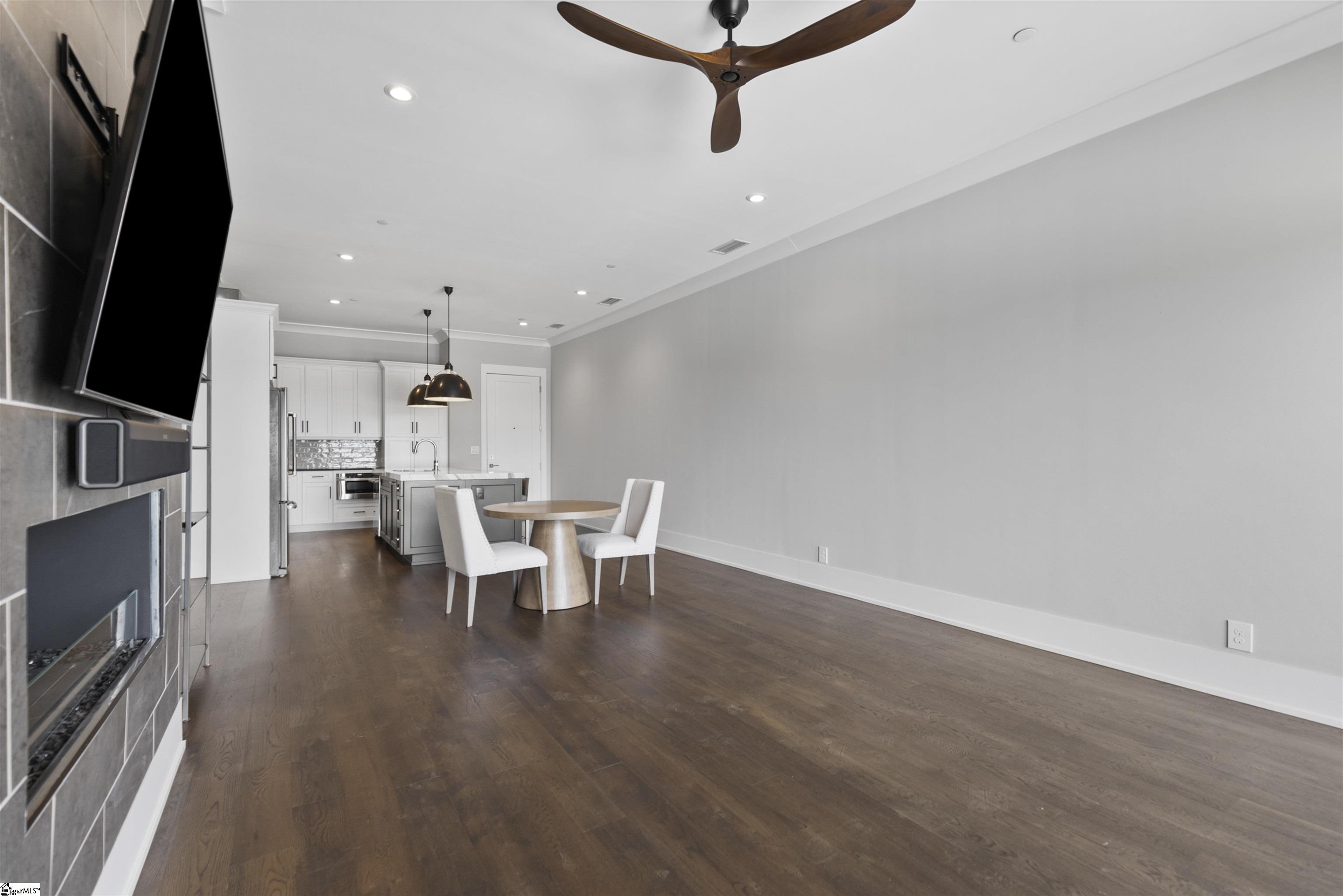 110 N Markley Street Unit 304