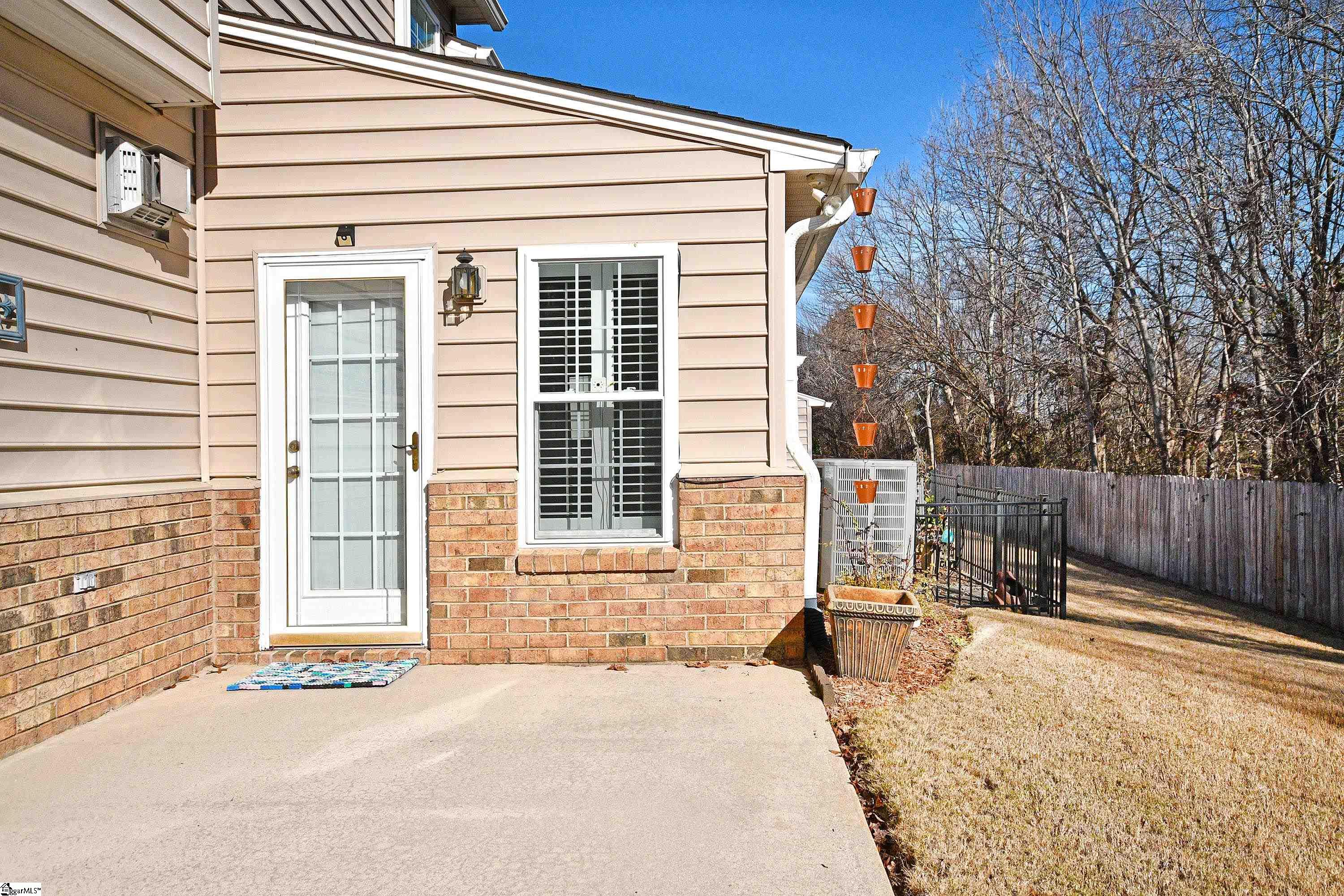 18 Pelham Springs Place