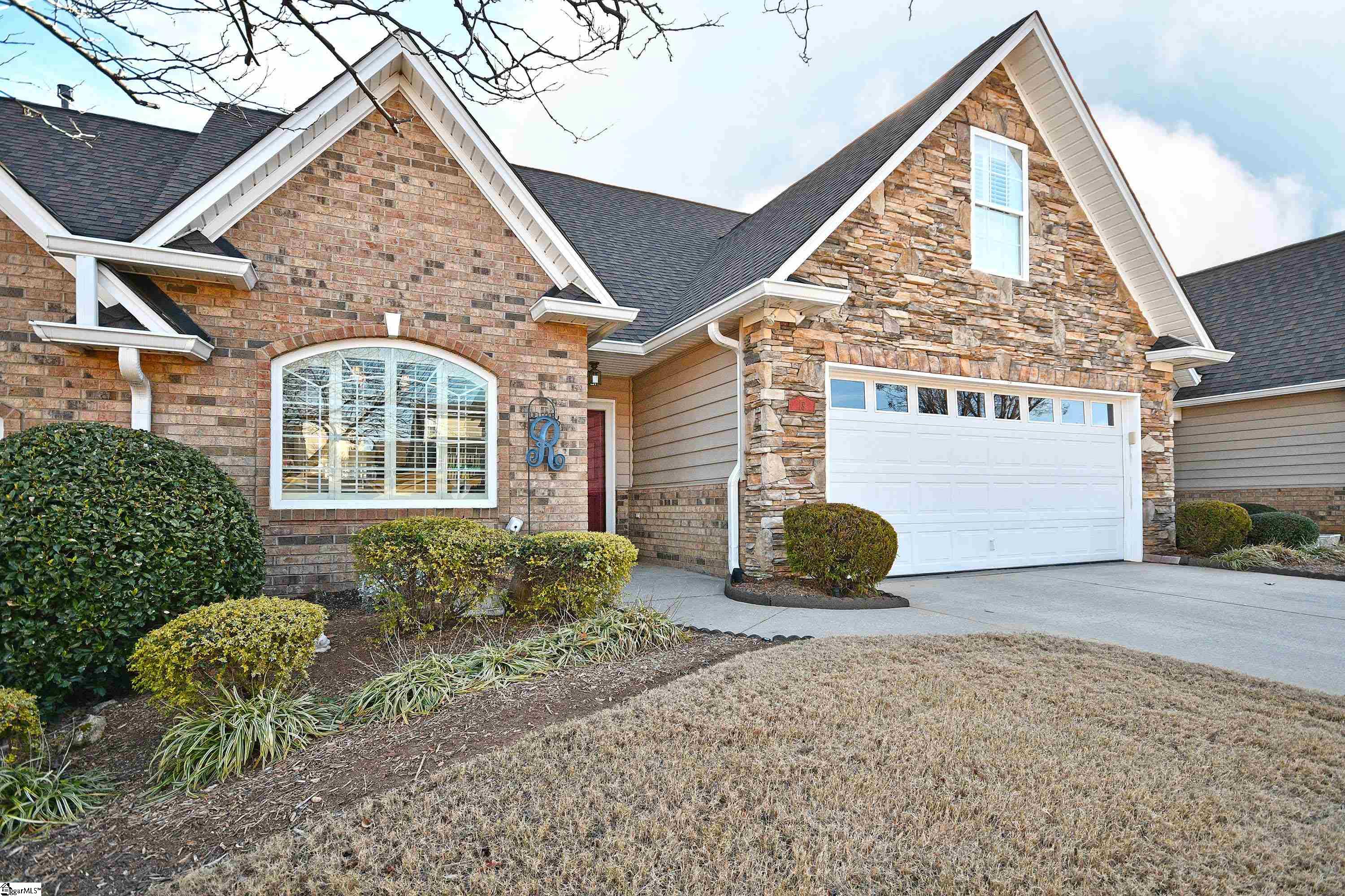 18 Pelham Springs Place