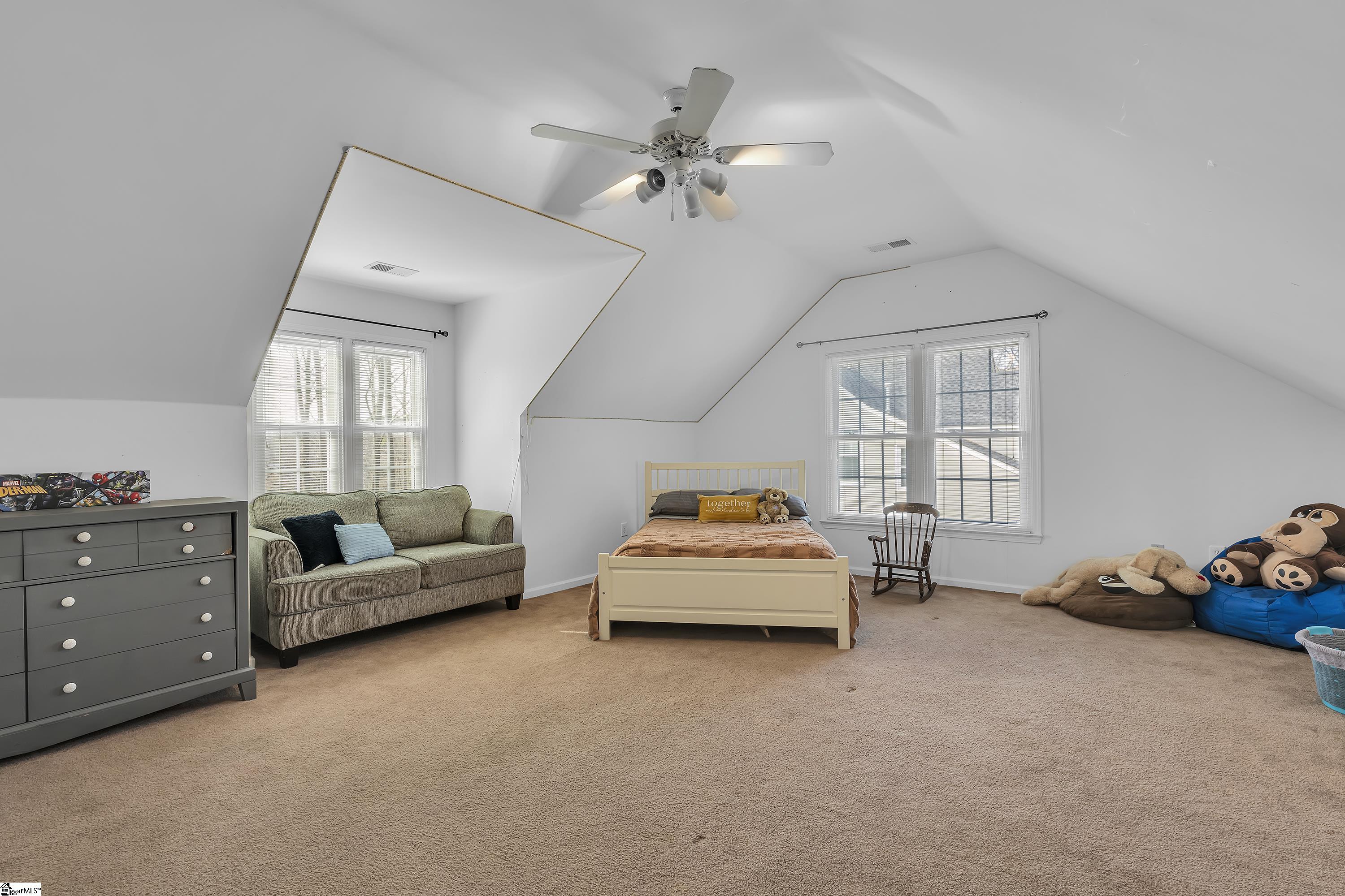 5 Indian Laurel Court