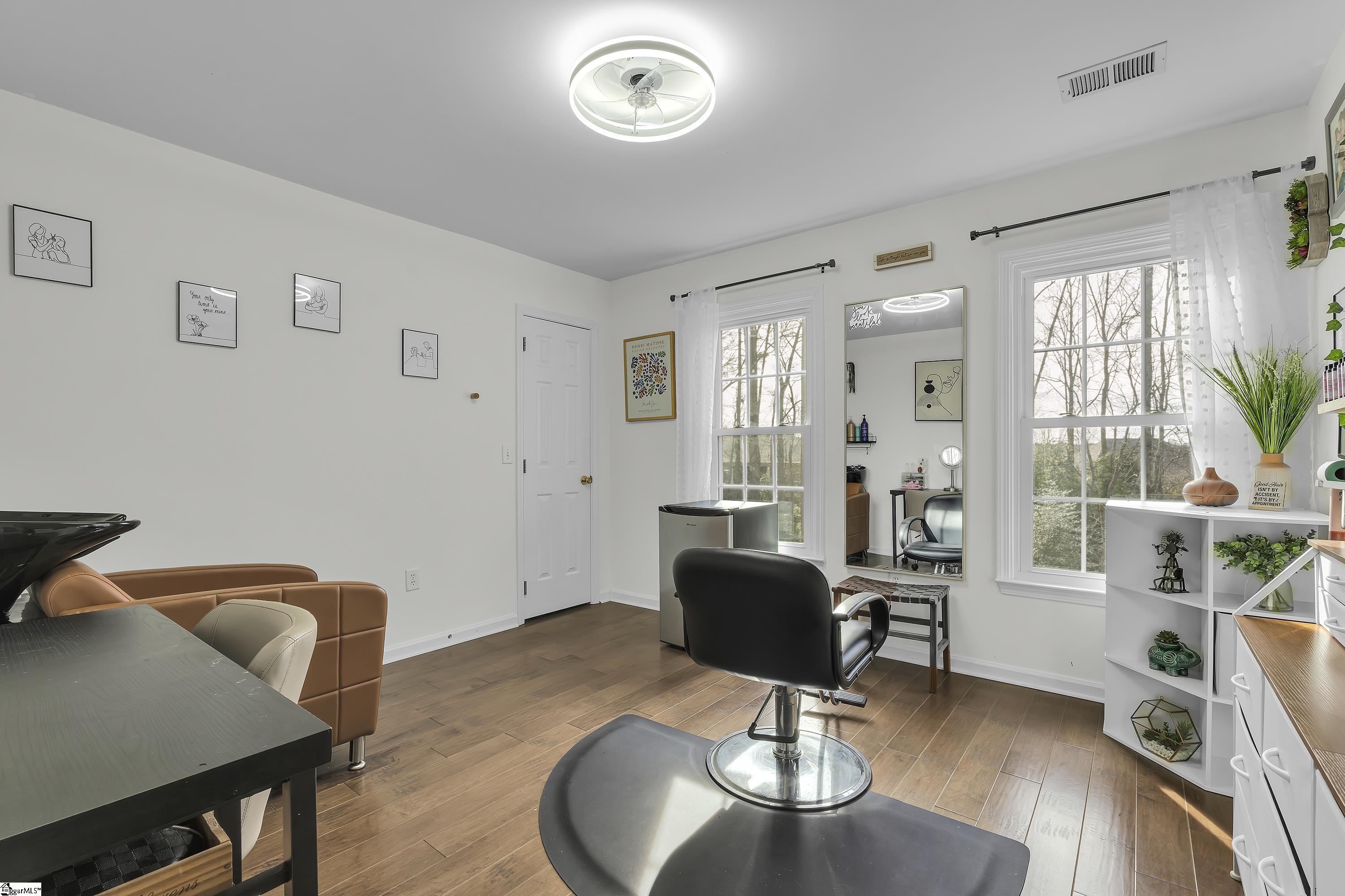 5 Indian Laurel Court