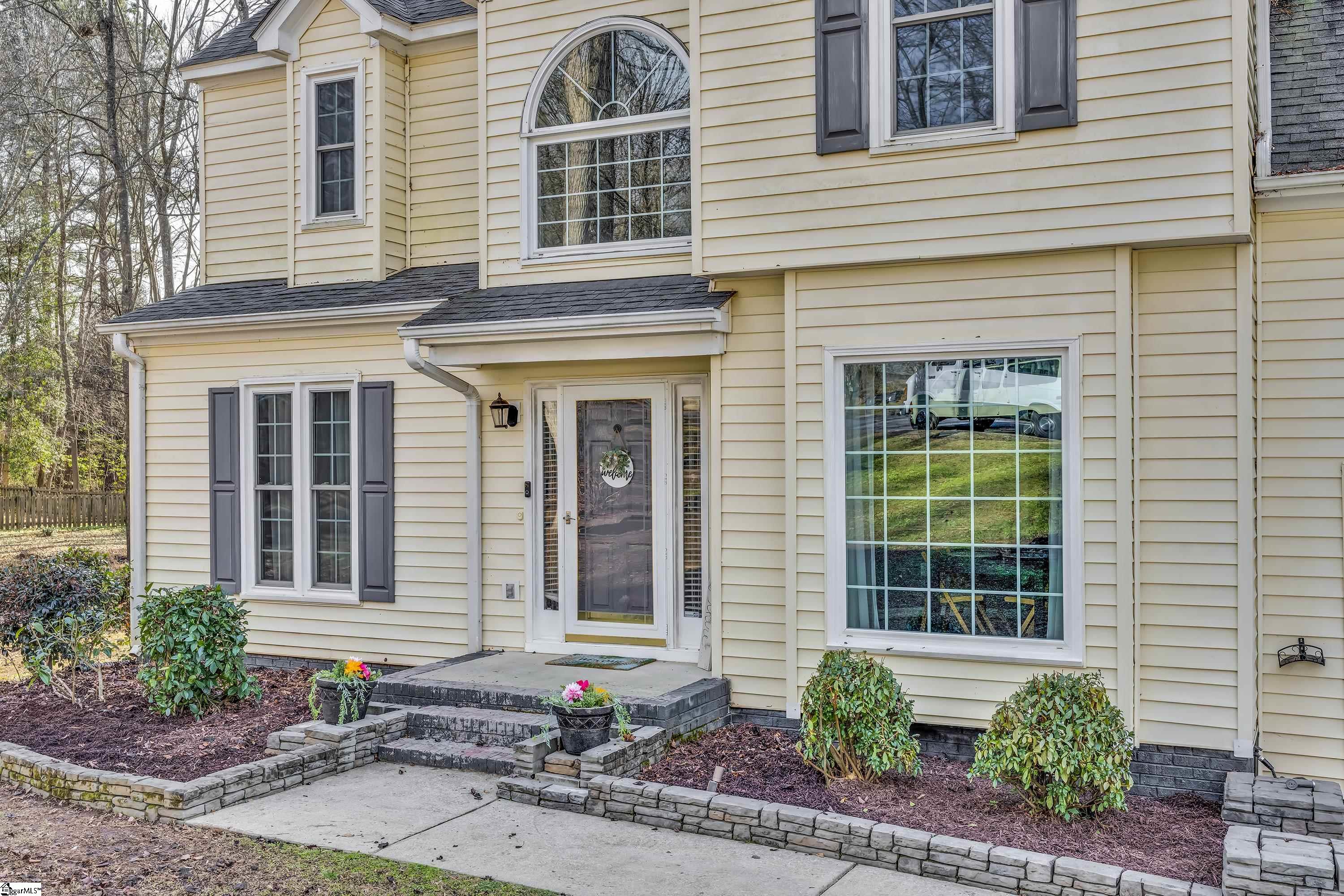 5 Indian Laurel Court