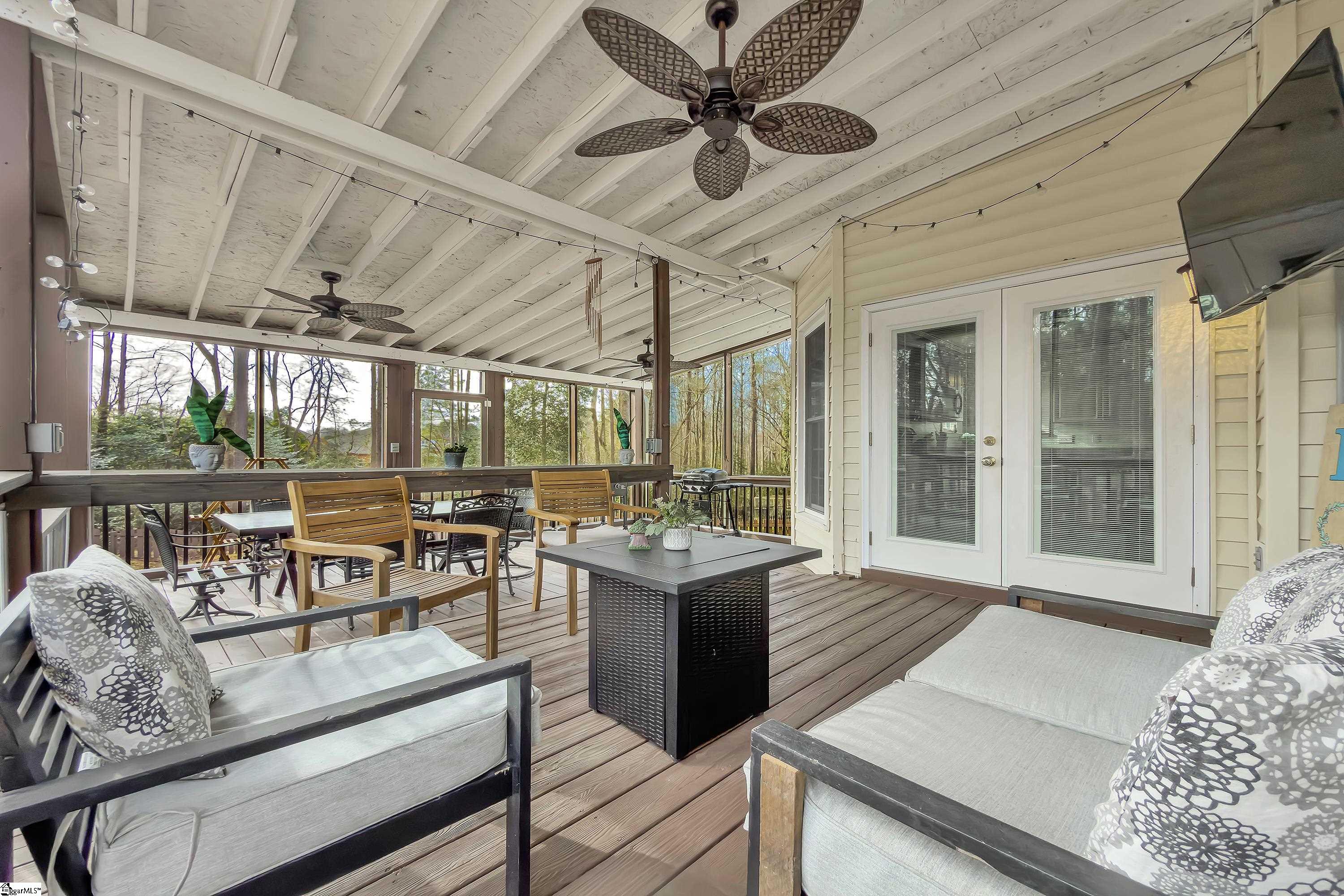 5 Indian Laurel Court