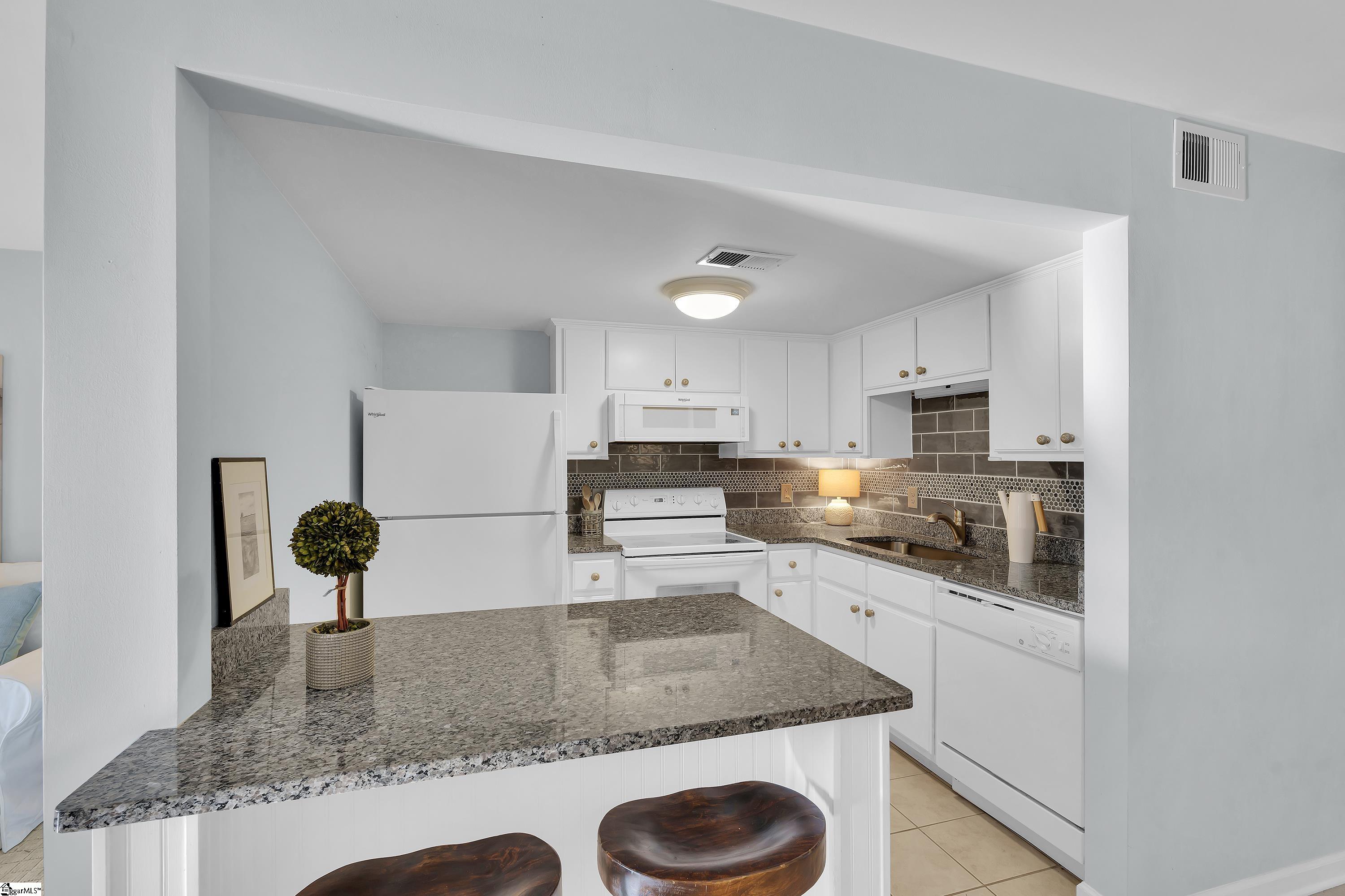 925 Cleveland Street Unit 35 Unit: Unit #35