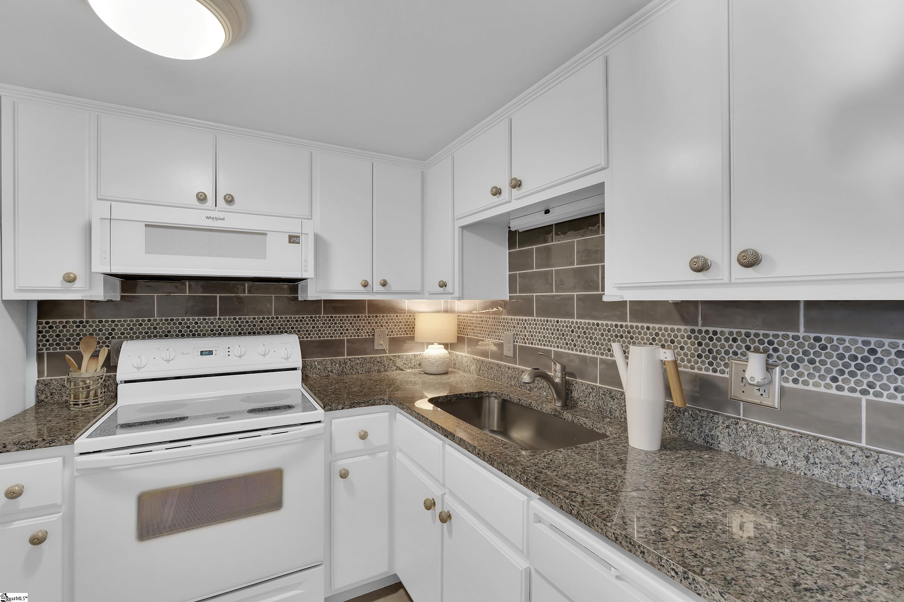 925 Cleveland Street Unit 35 Unit: Unit #35