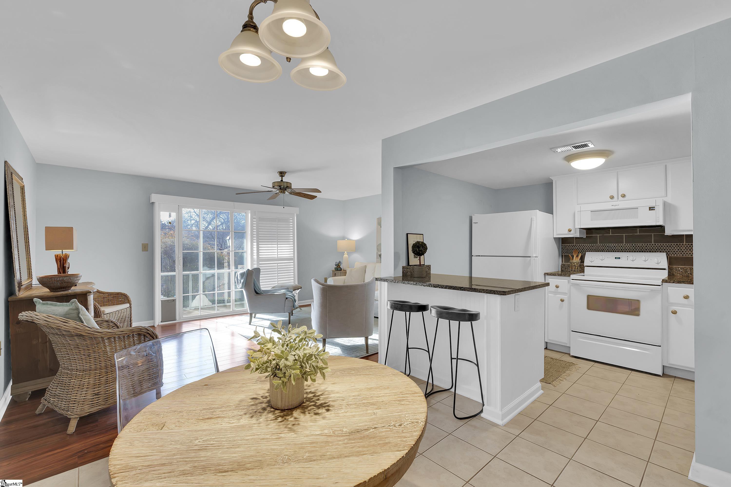 925 Cleveland Street Unit 35 Unit: Unit #35