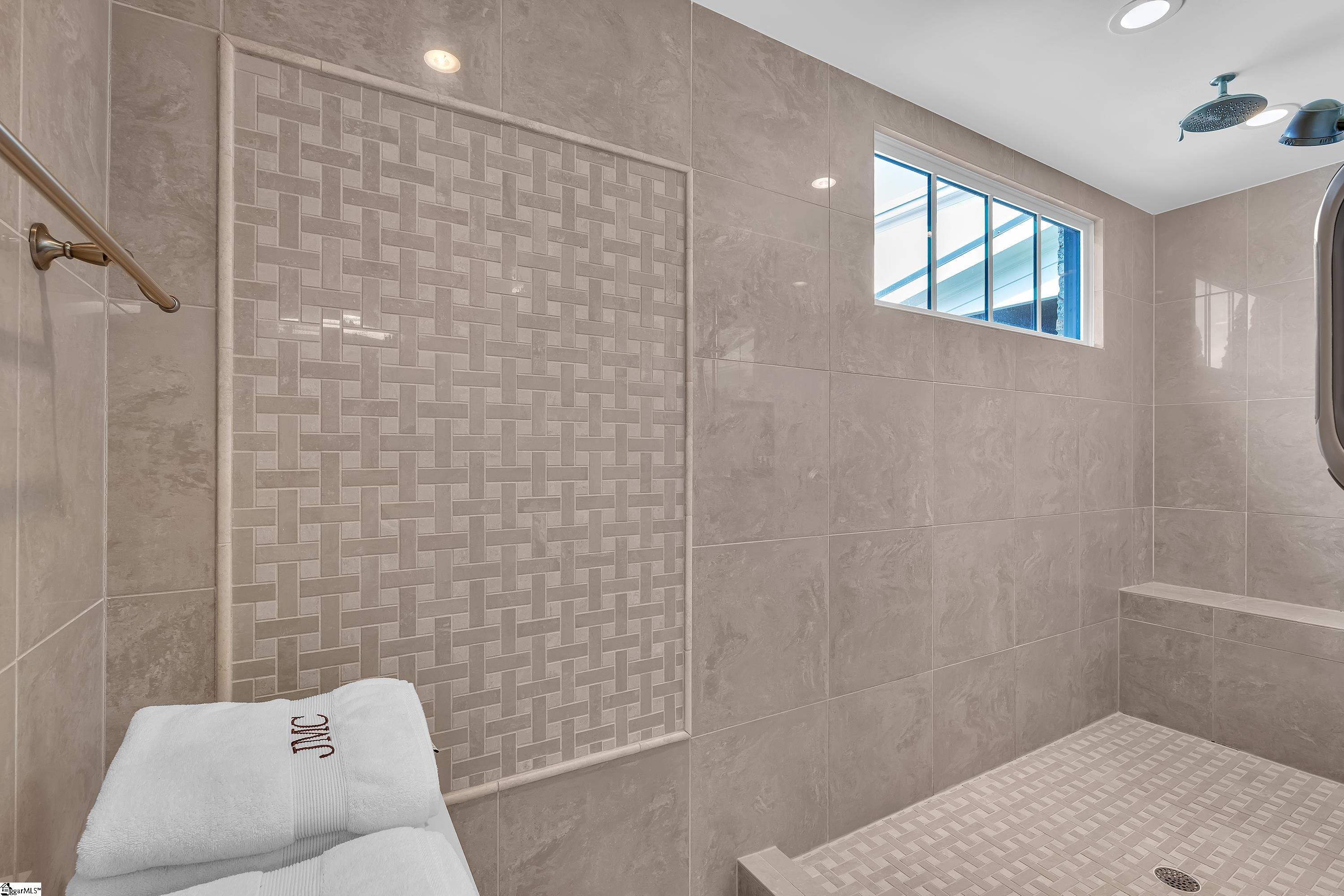 1005 Garlington Road