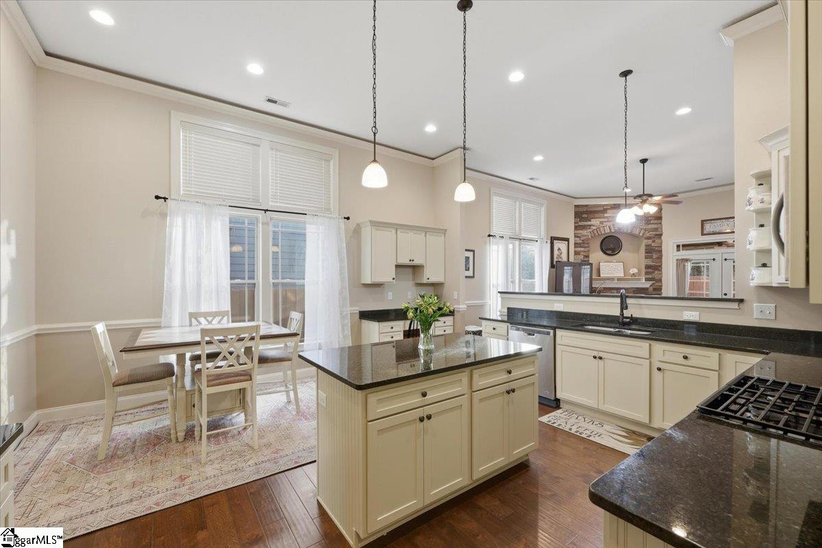 100 Marshfield Trail