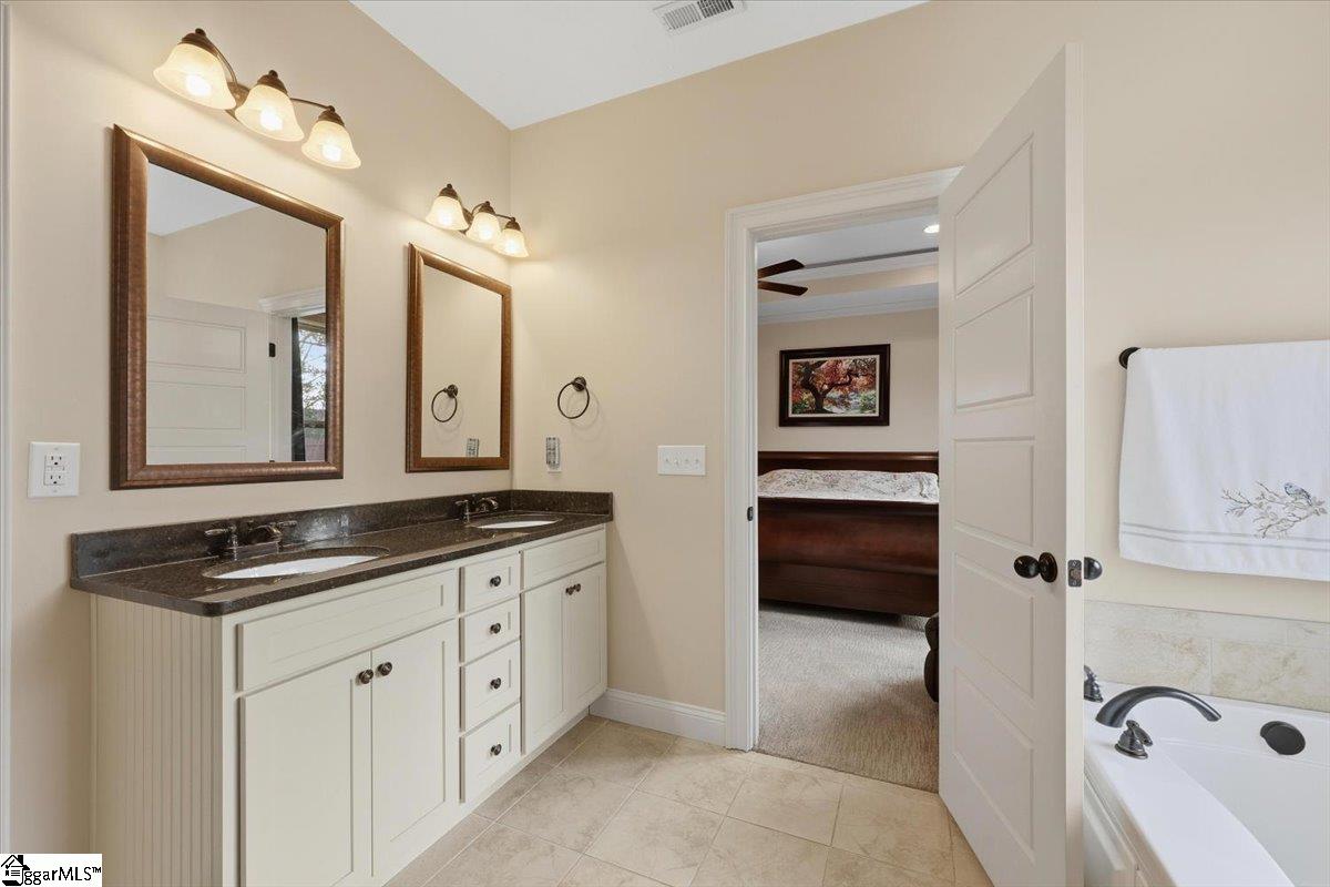 100 Marshfield Trail