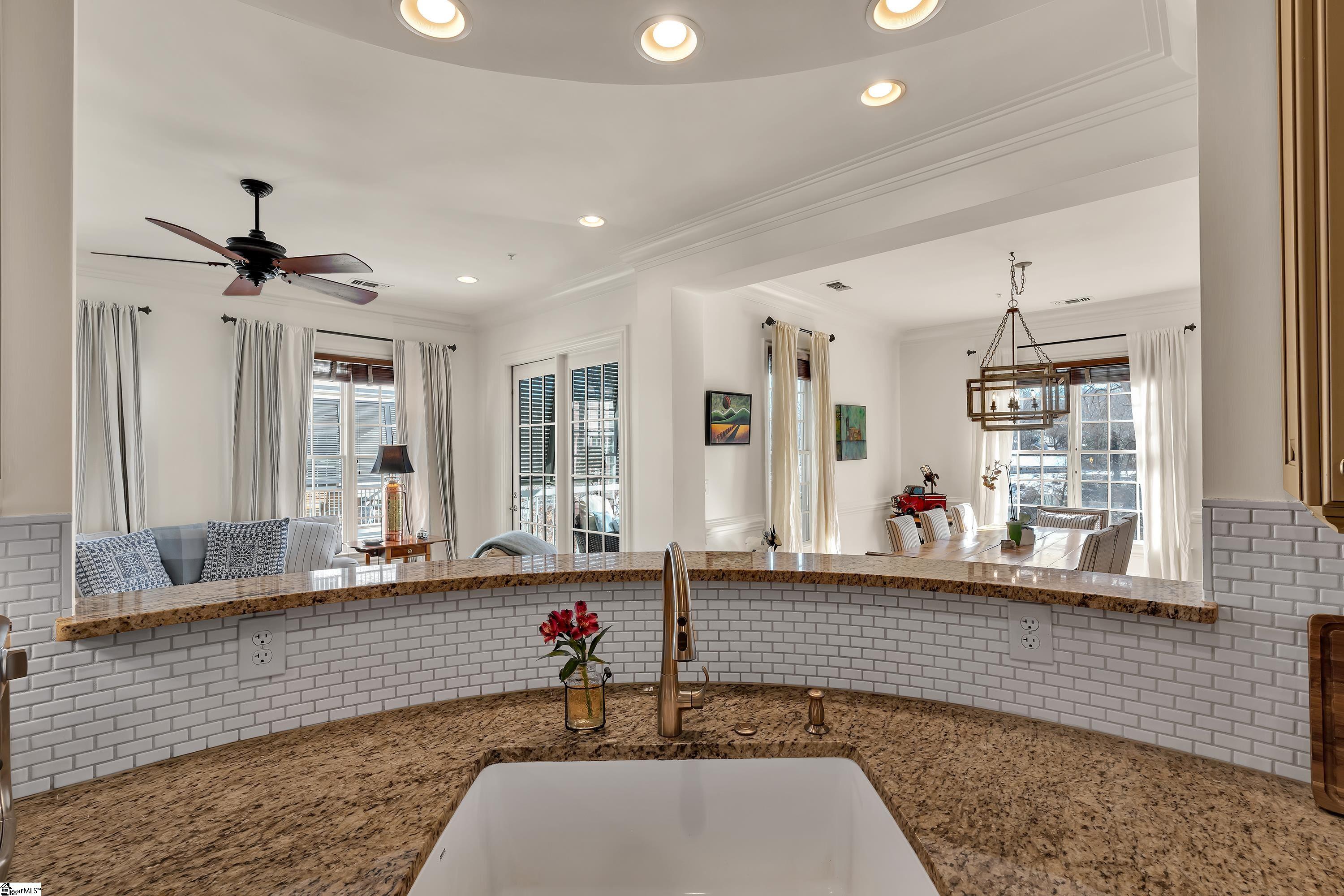 168 Ridgeland Drive Unit 201