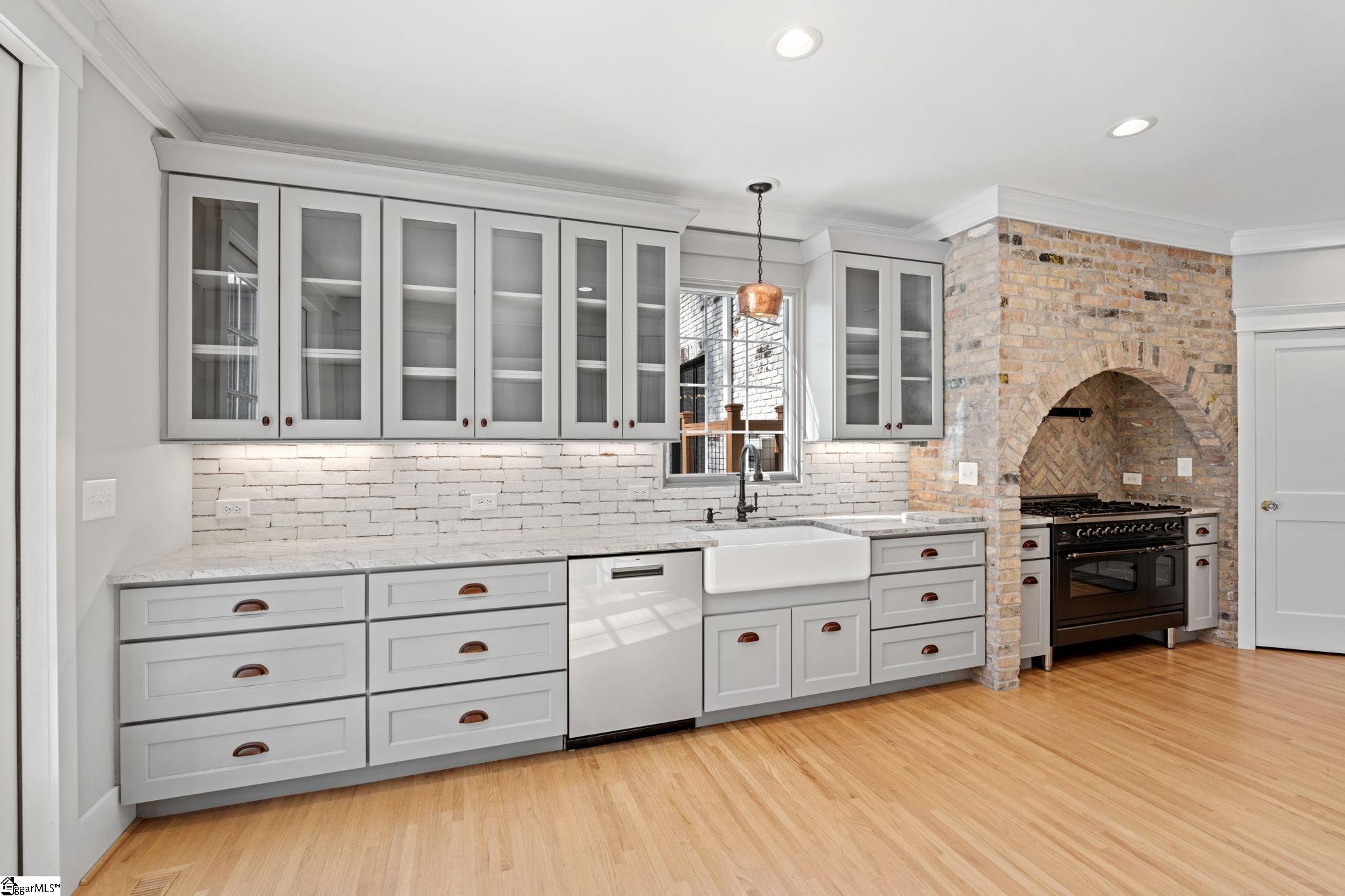 516 Cleveland Street