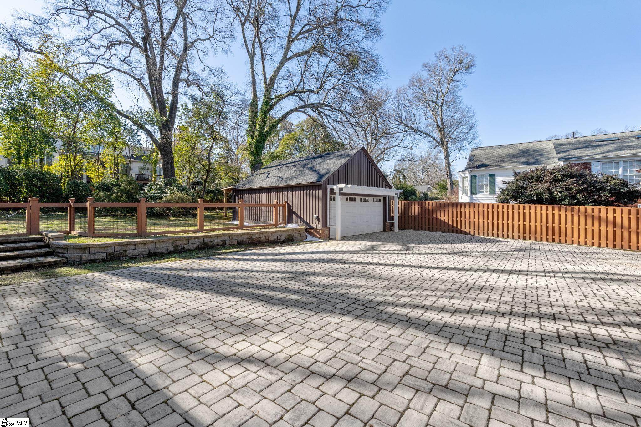 516 Cleveland Street