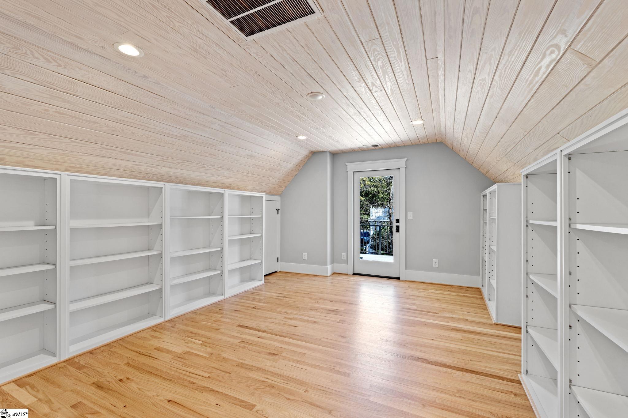 516 Cleveland Street