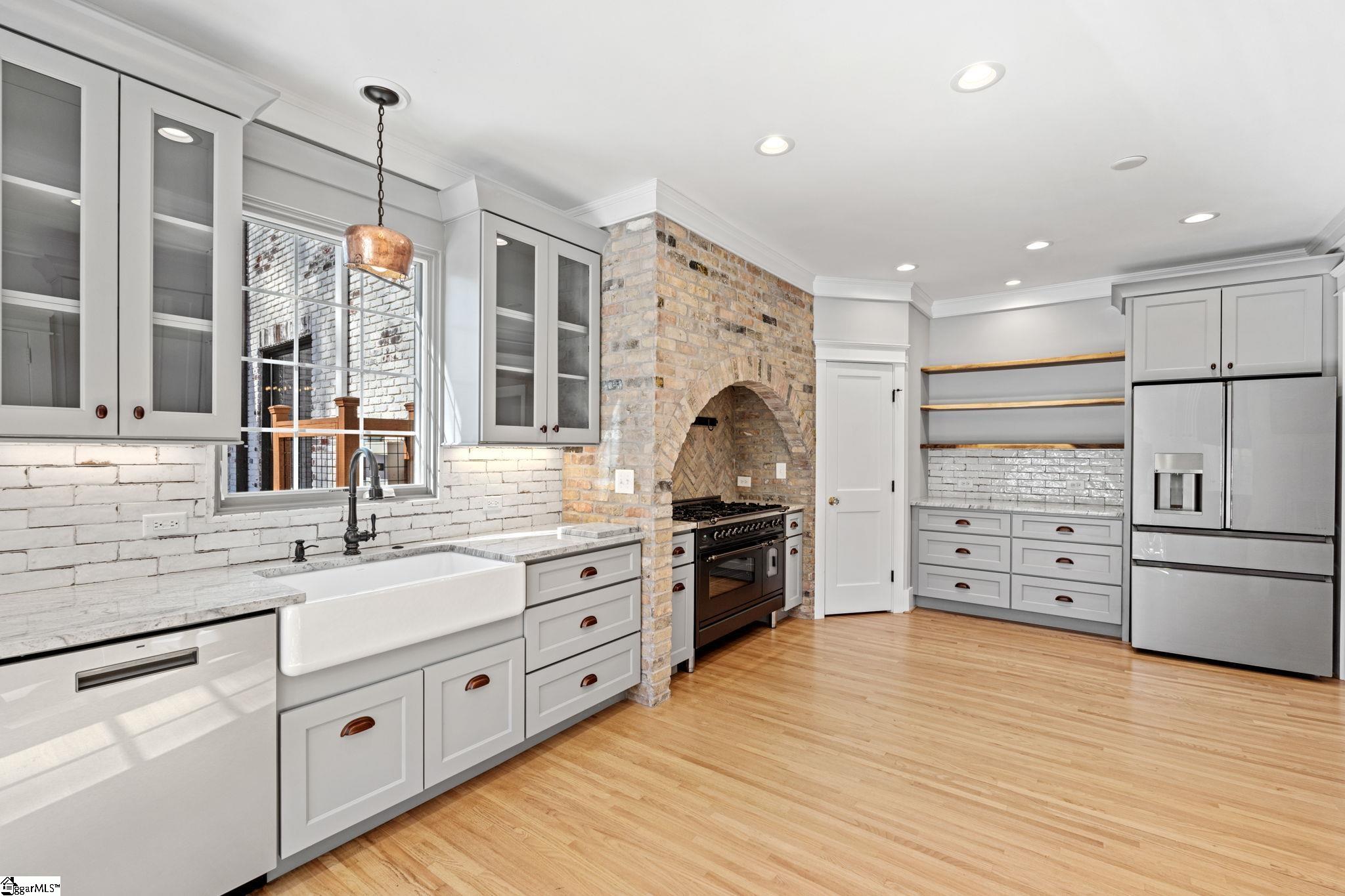 516 Cleveland Street