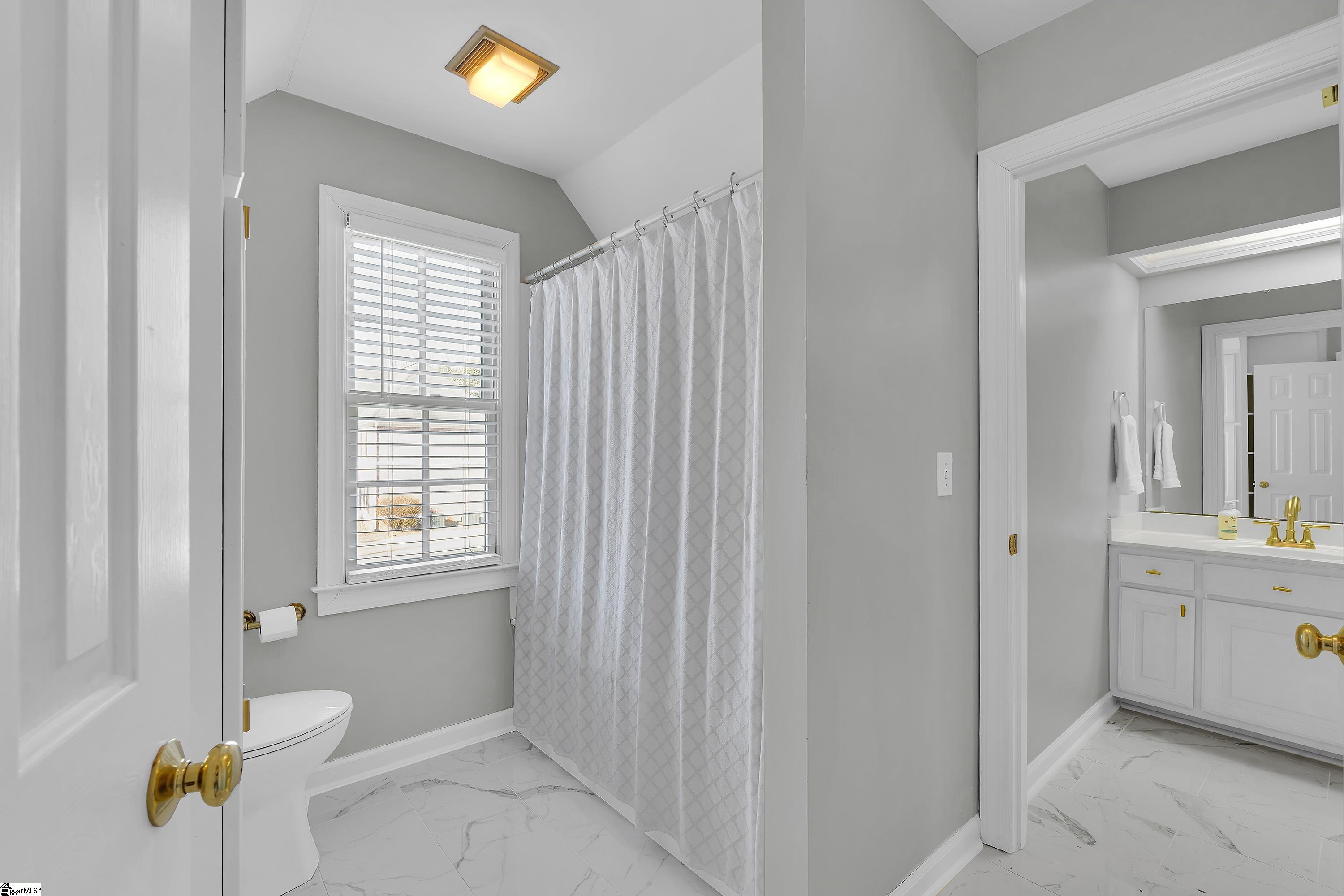 17 Gilder Point Court