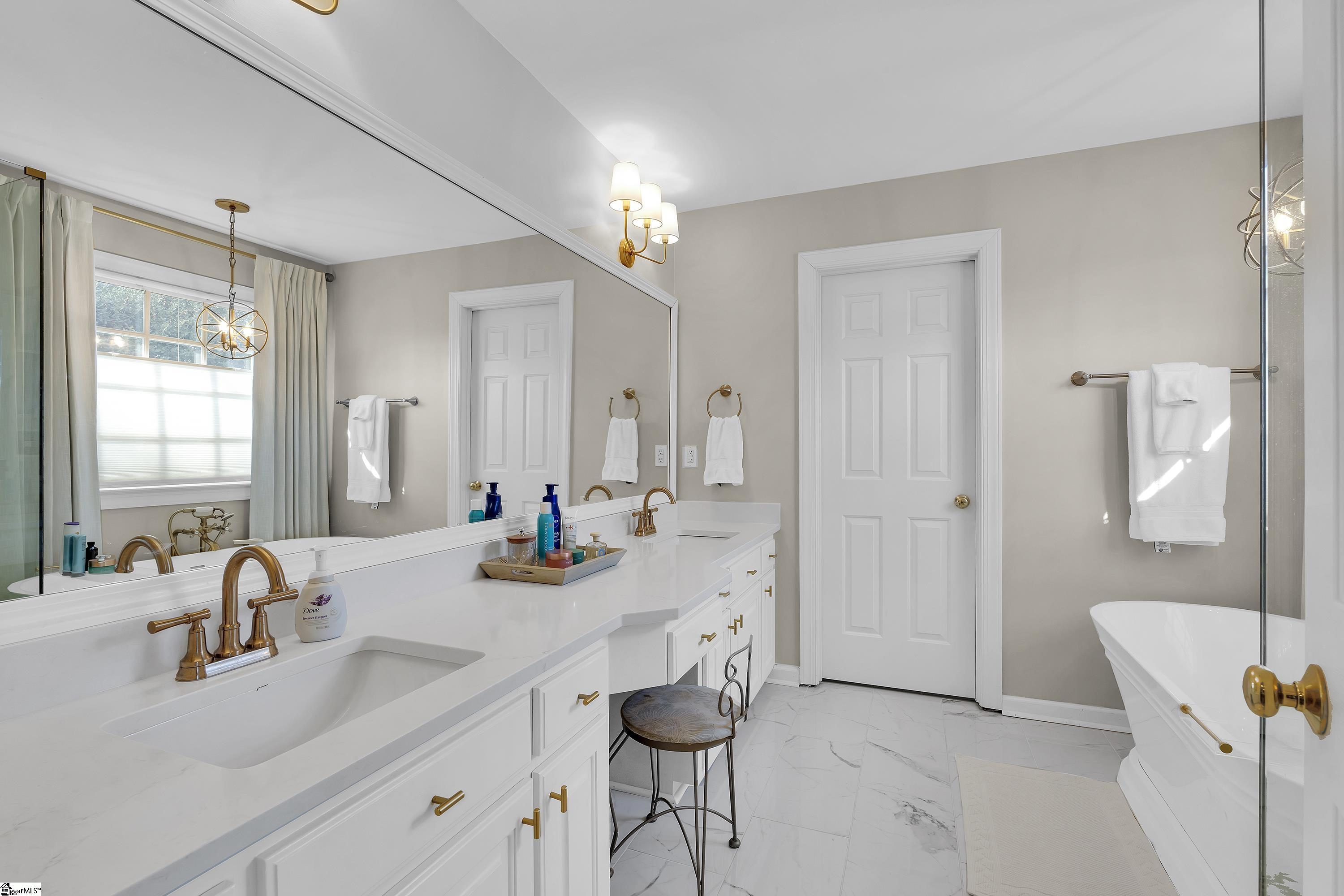 17 Gilder Point Court