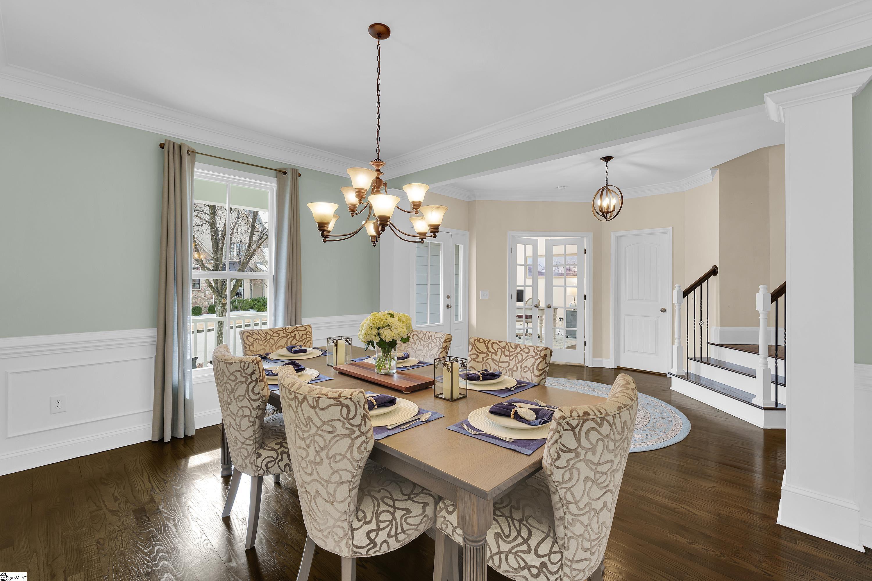 102 Hollingsworth Drive