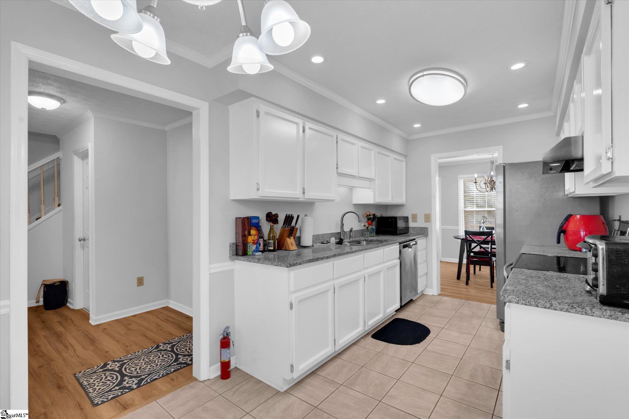 40 Wood Pointe Drive