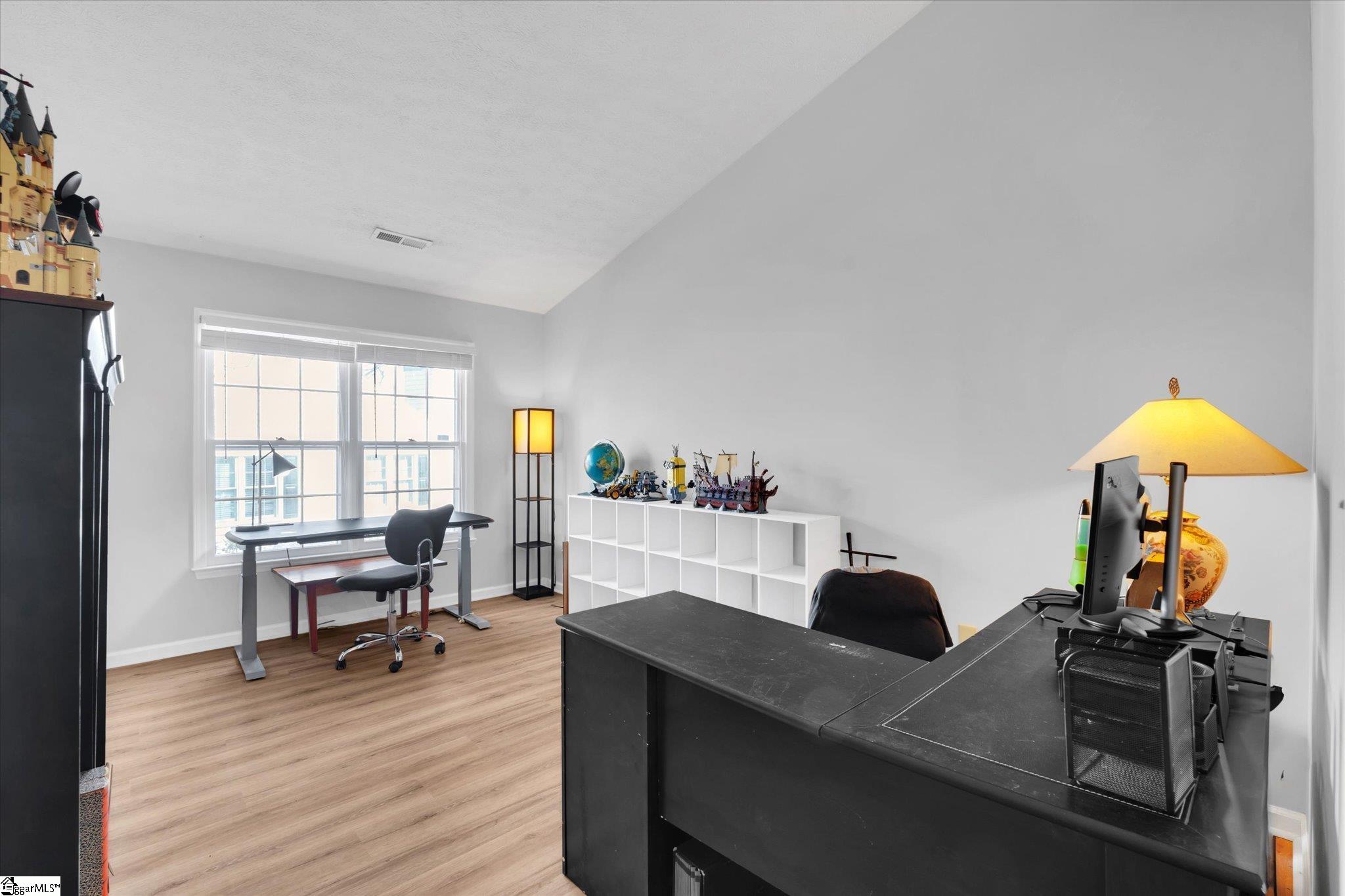 40 Wood Pointe Drive