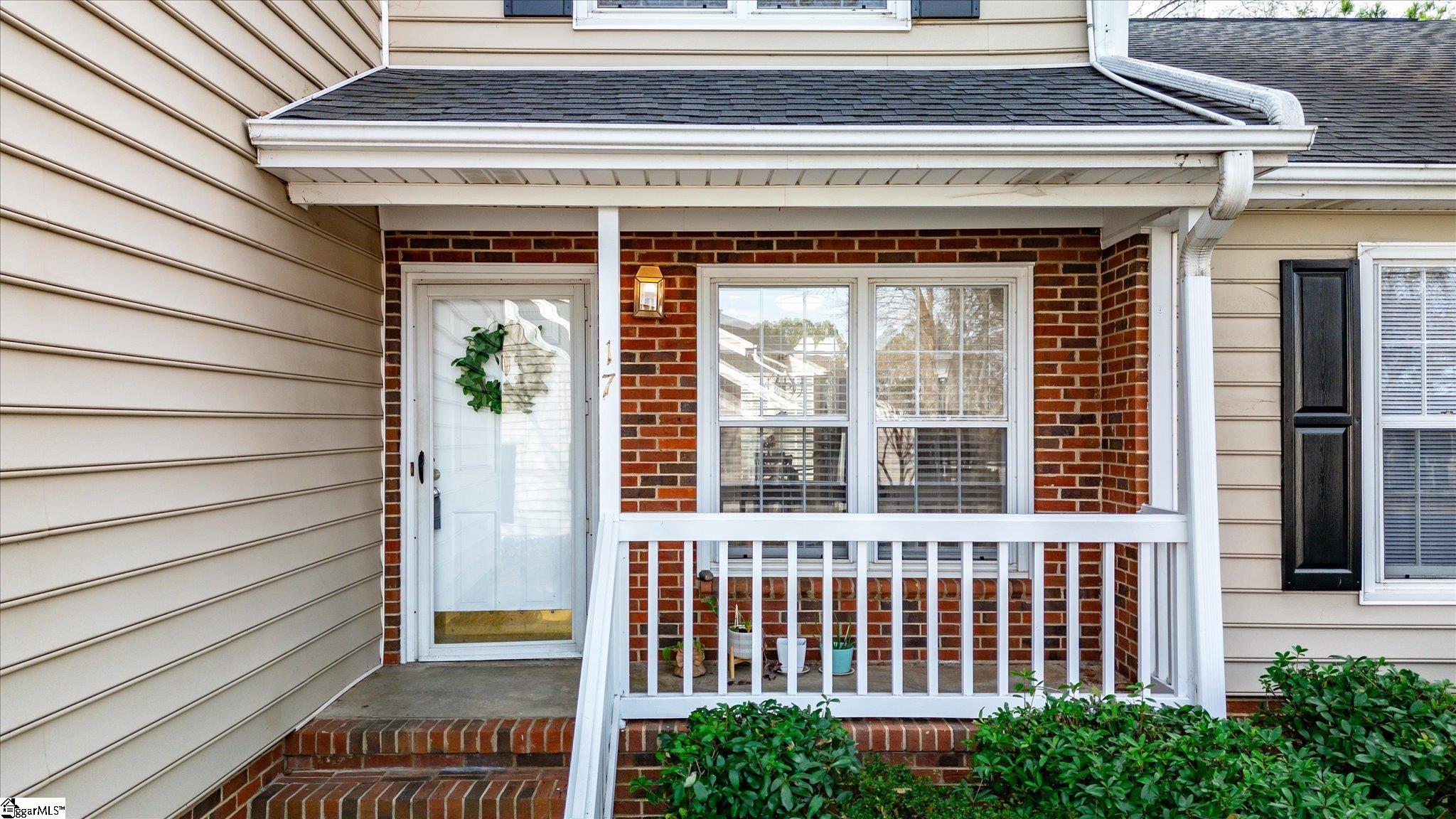 40 Wood Pointe Drive