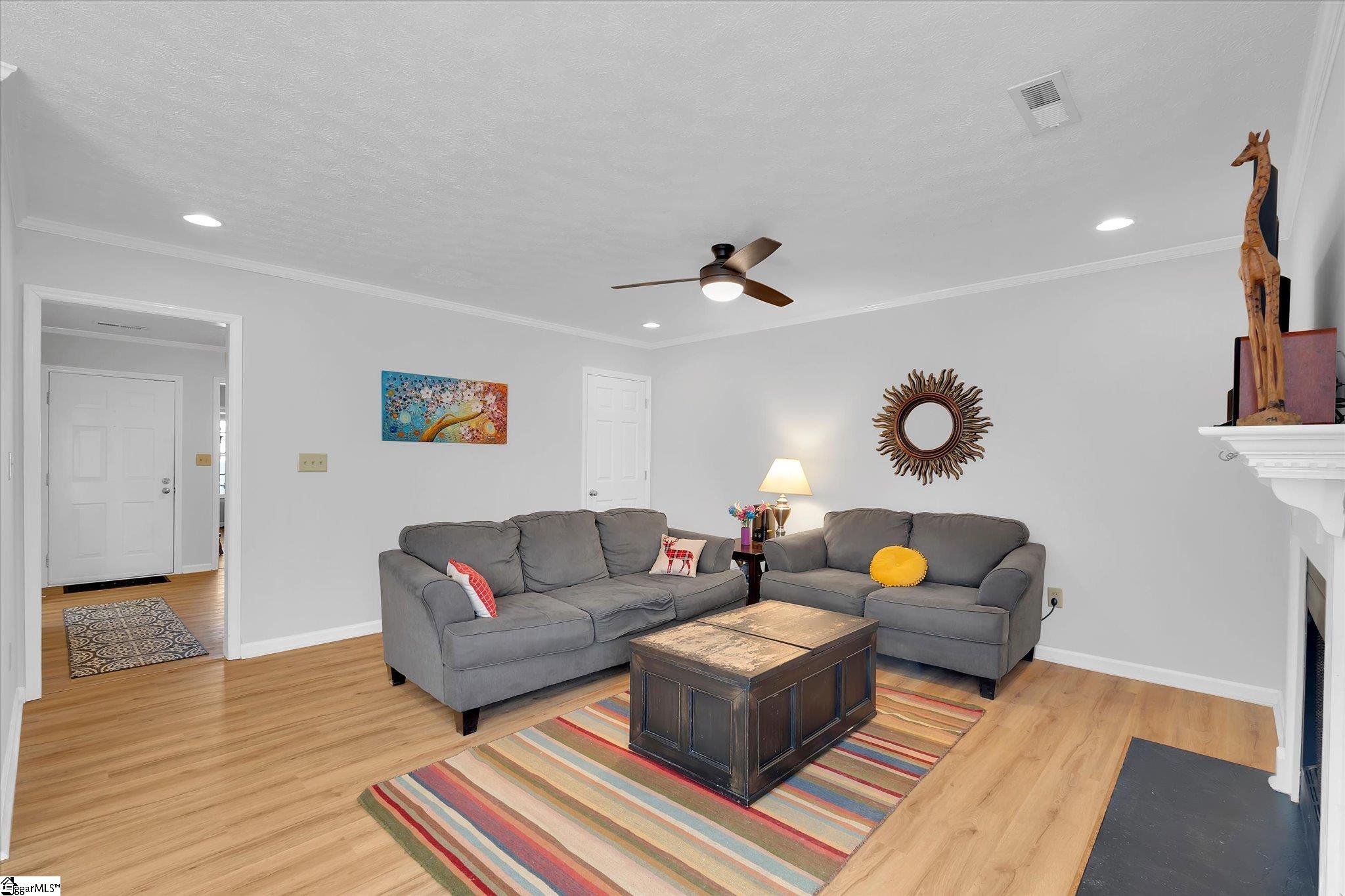 40 Wood Pointe Drive