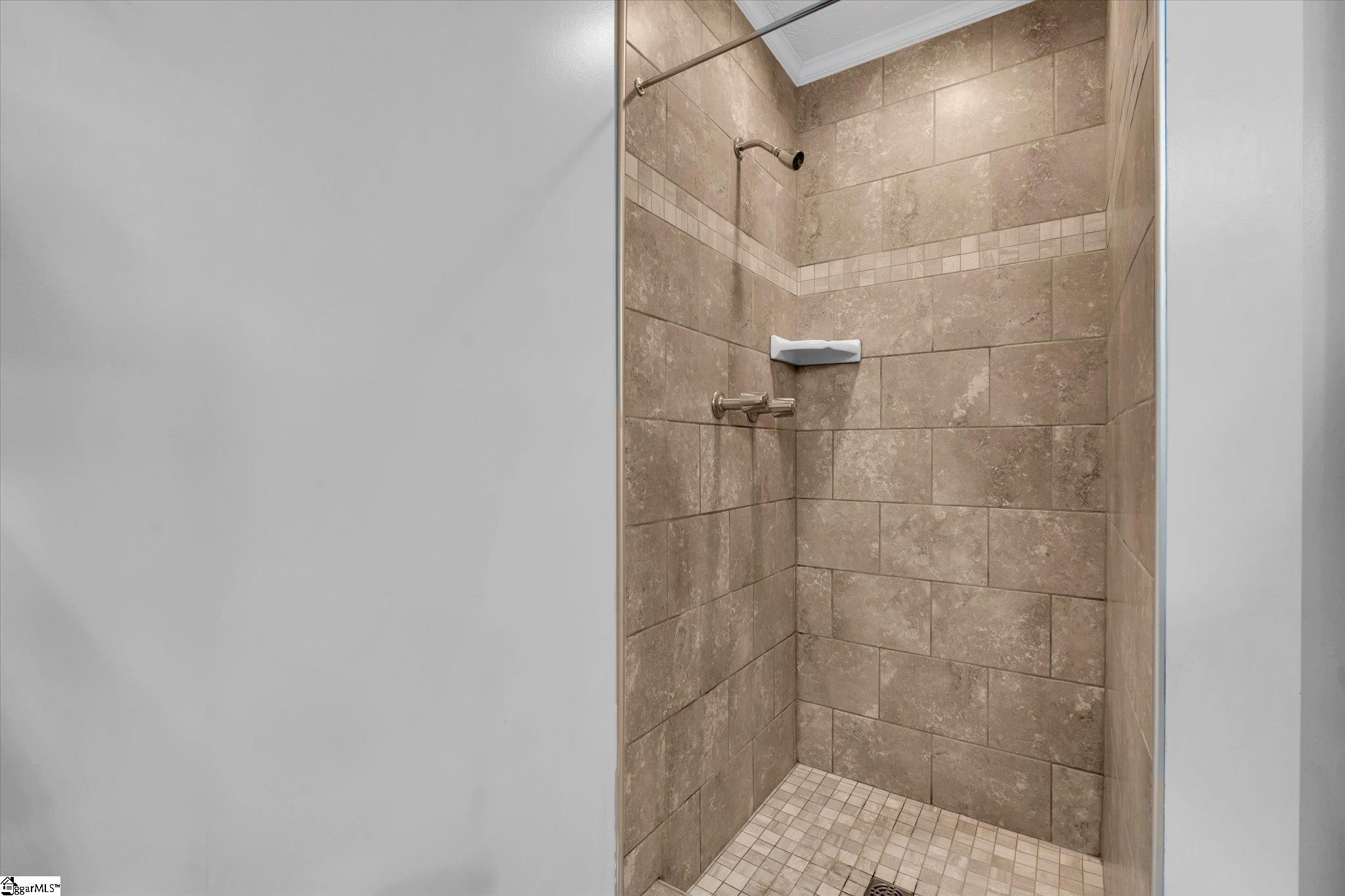 40 Wood Pointe Drive