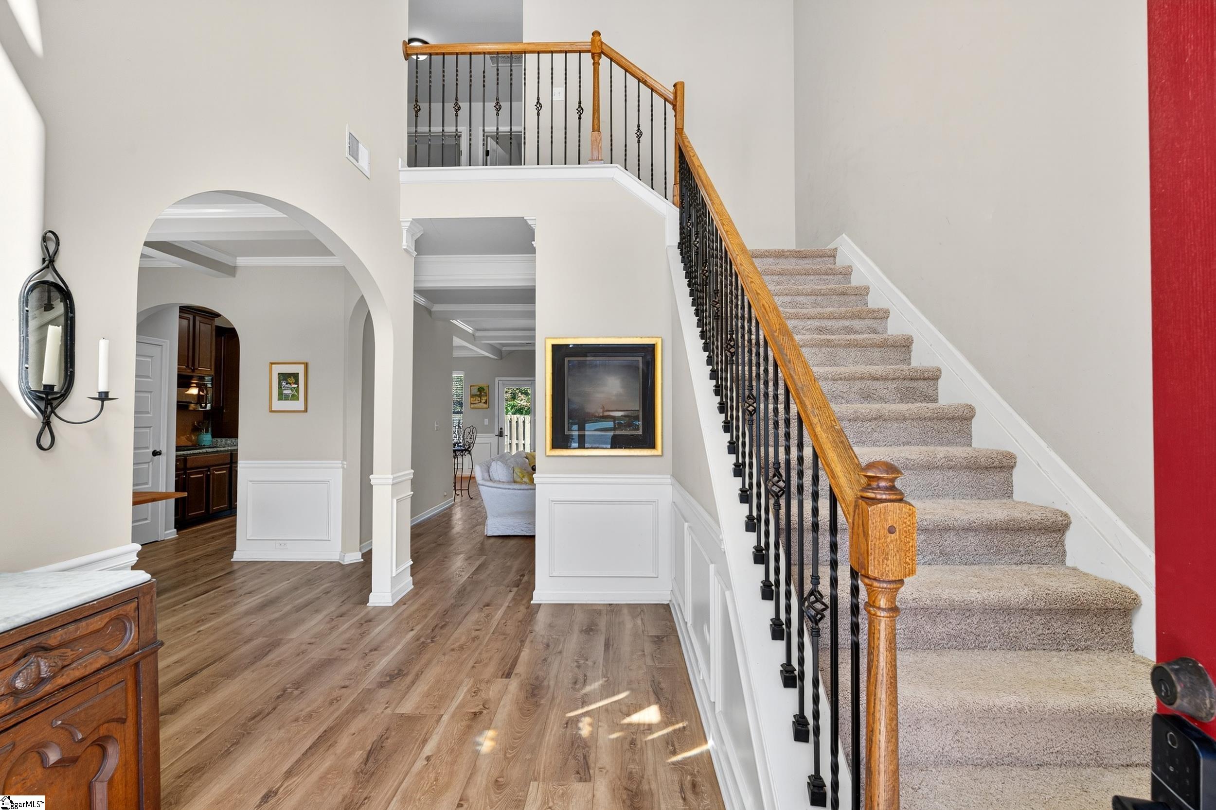 207 E Deer Drive